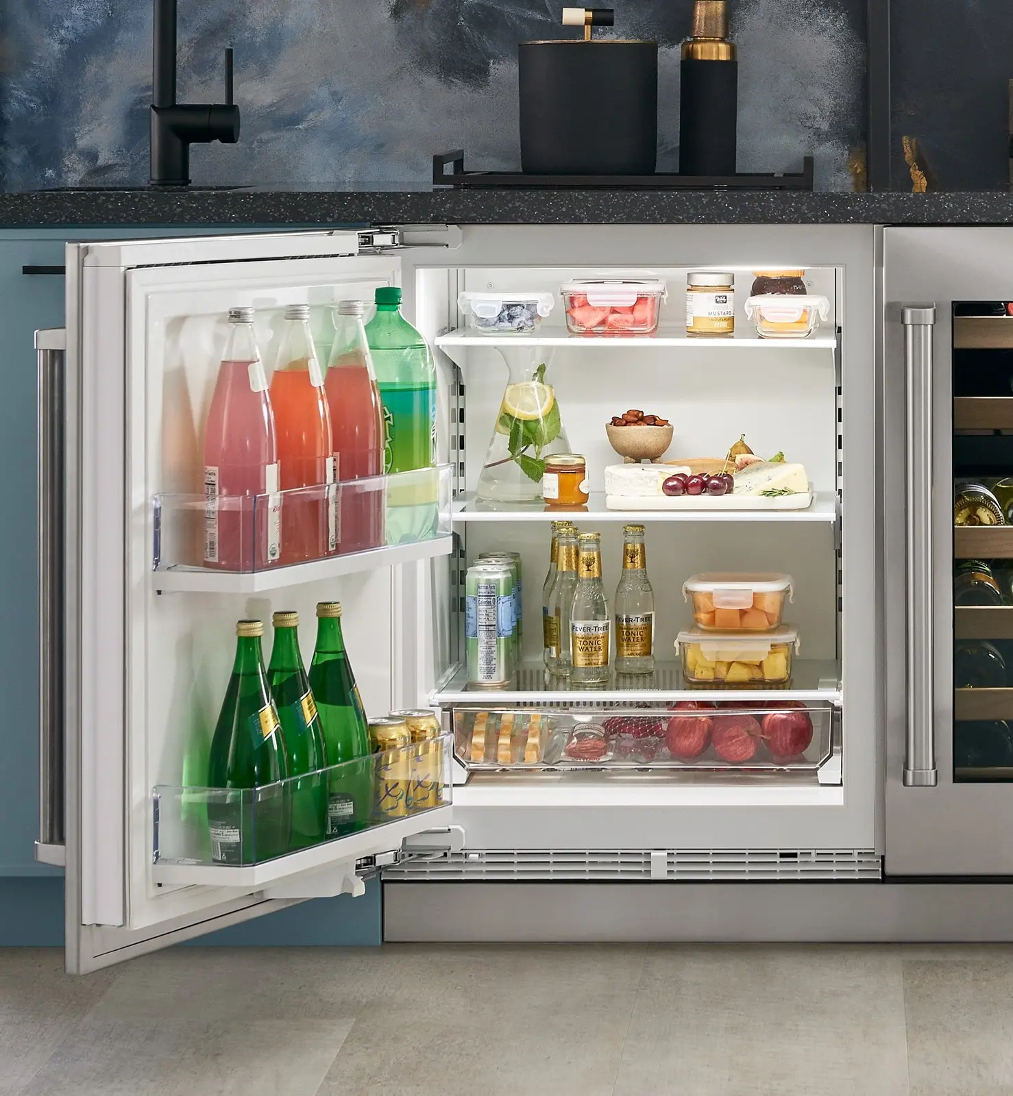 DEU2450R/L Sub-Zero 24 Inch Designer Compact Refrigerator - Panel Ready, Left Hinge-2