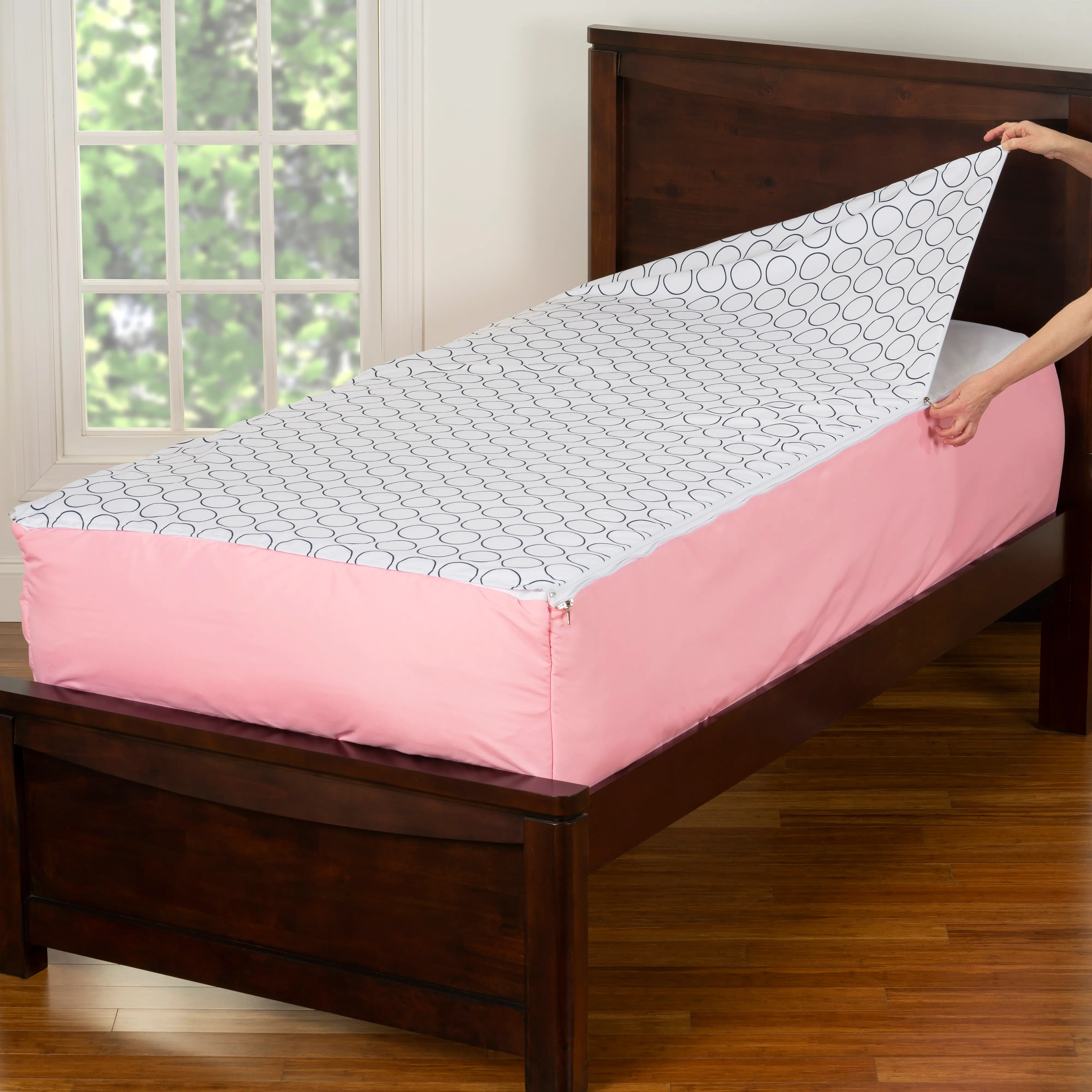 Pink and White Full 5 Piece Tickle Me Bunkie Deluxe Bedding-1