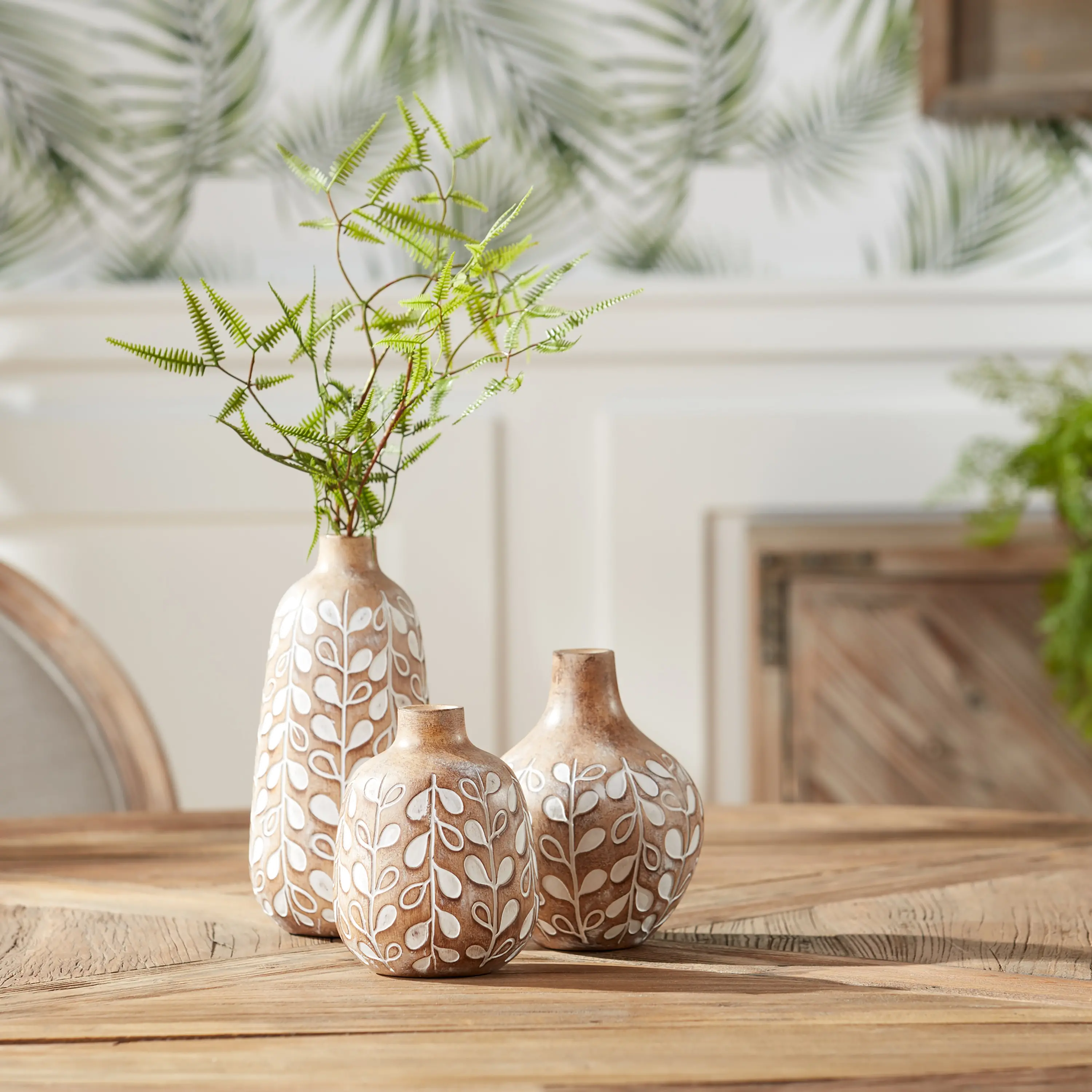6 Inch Resin Brown and White Leaf Pattern Vase-2