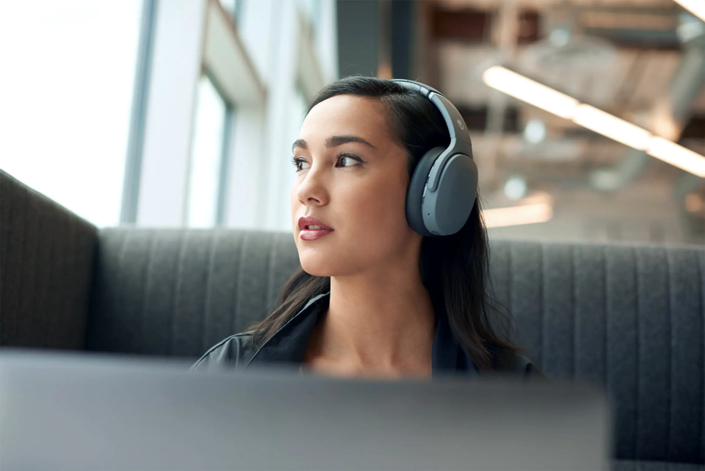 S6EVW-N744,CR,EV,GRY Skullcandy Crusher Evo Sensory Bass Wireless Headphones - Chill Gray-2