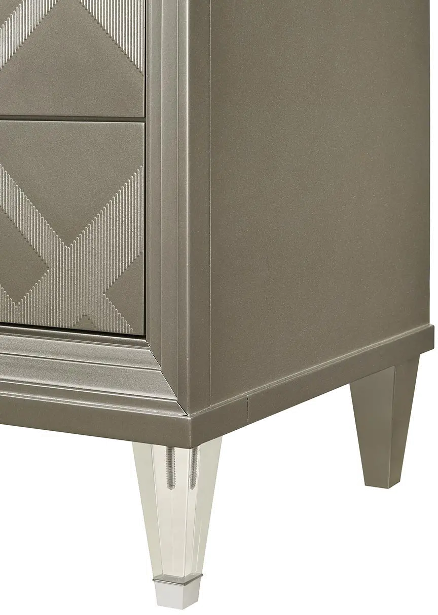 Radiant Platinum 4 Piece California King Bedroom Set-7