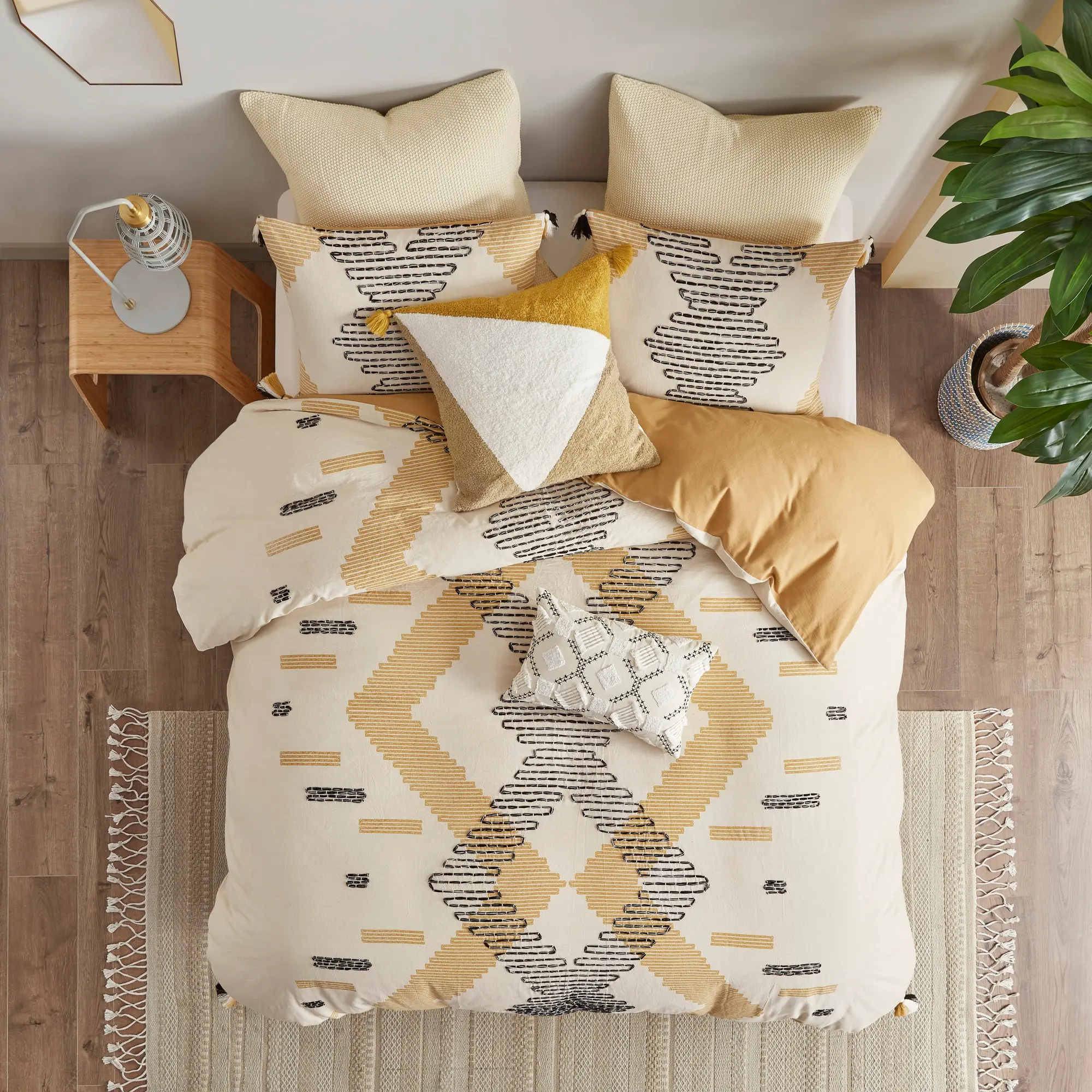 Yellow and Gray Geometric Queen Arizona 3 Piece Bedding Collection-2