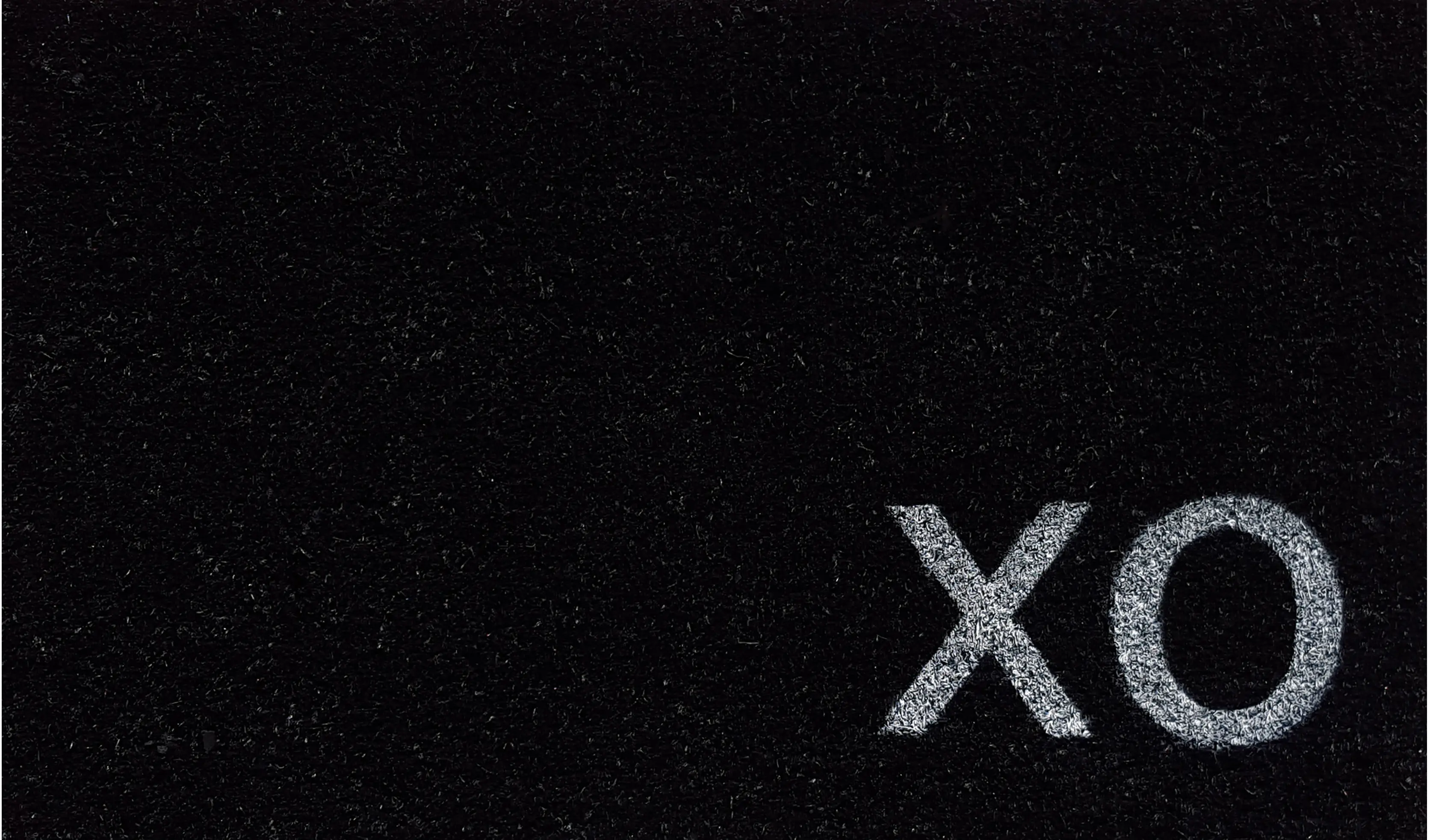 122221729 Black XO Doormat-1