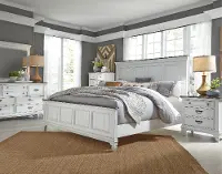 4PC:417-BEDROOM5/0 Allyson Park White 4 Piece Queen Bedroom Set