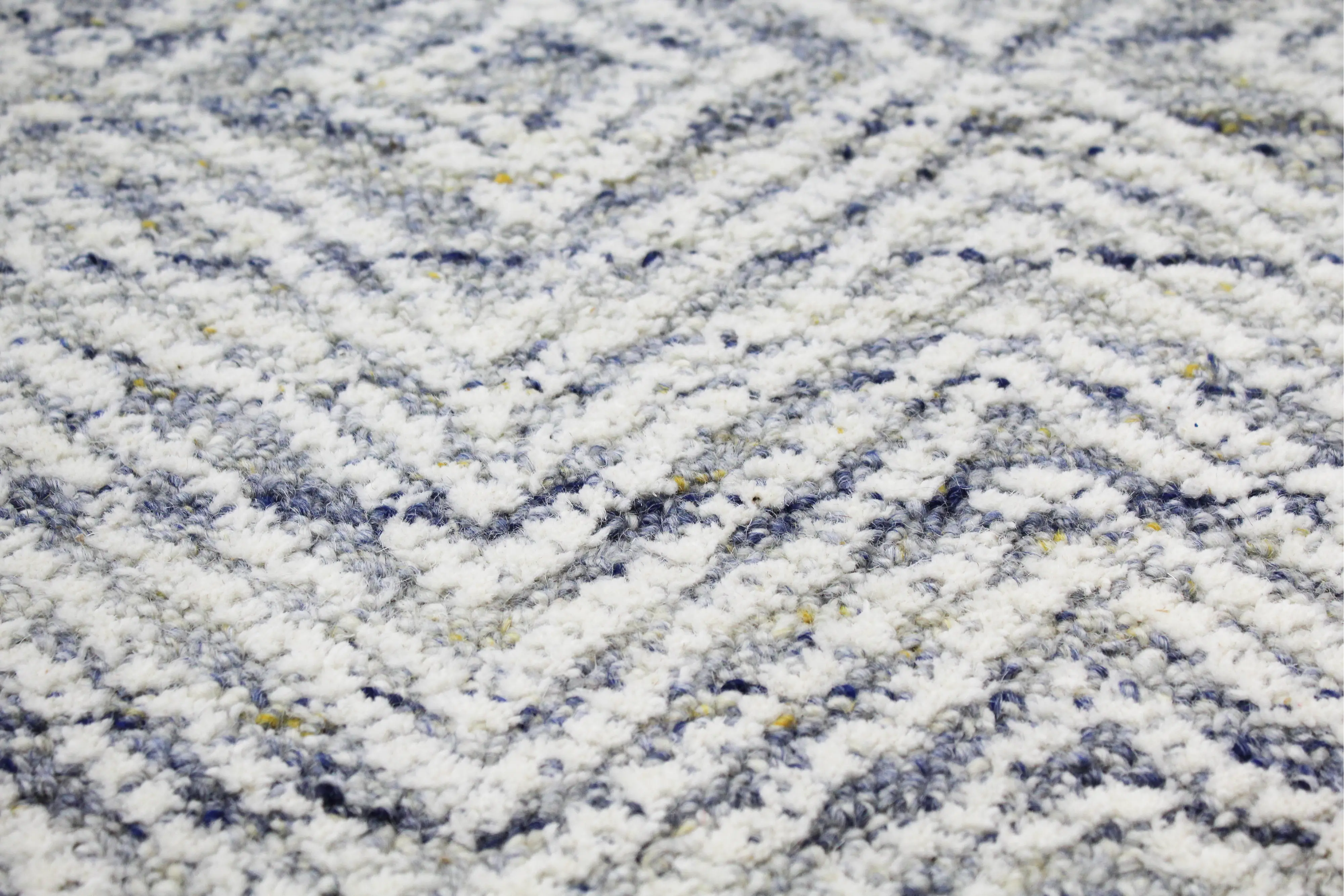 R130-BL-76X96-LC159 Verona 8 x 10 Naana Contemporary Blue Area Rug-5