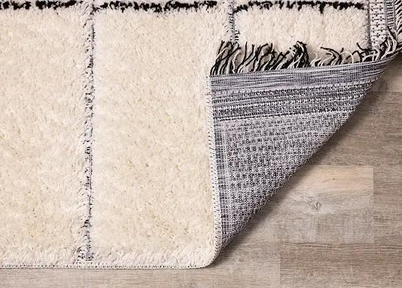 Novato 5 x 8 Contemporary Square Cream Shag Rug-6