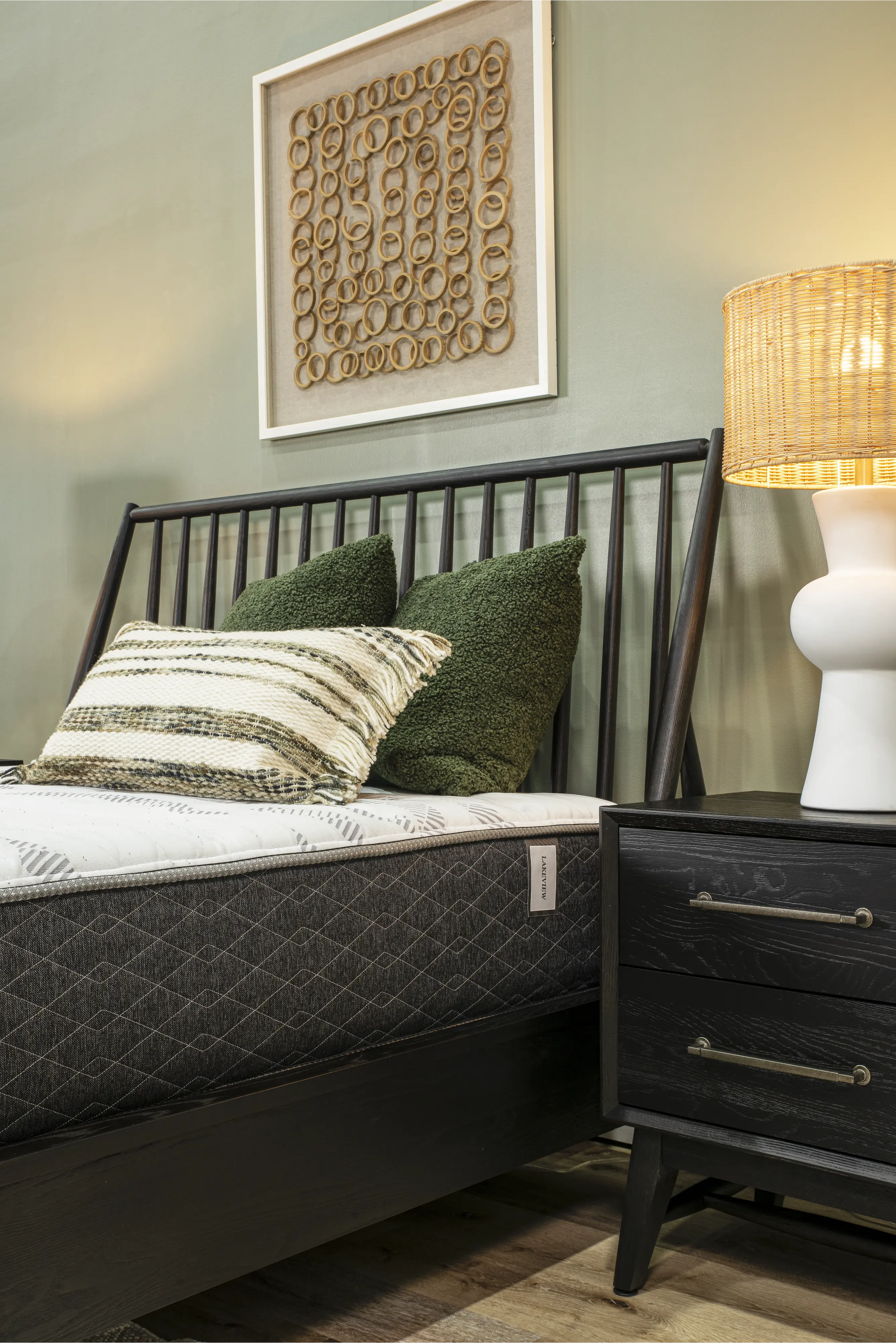 930166-3050 Sunset Lakeview Euro Top Plush Queen Mattress-8