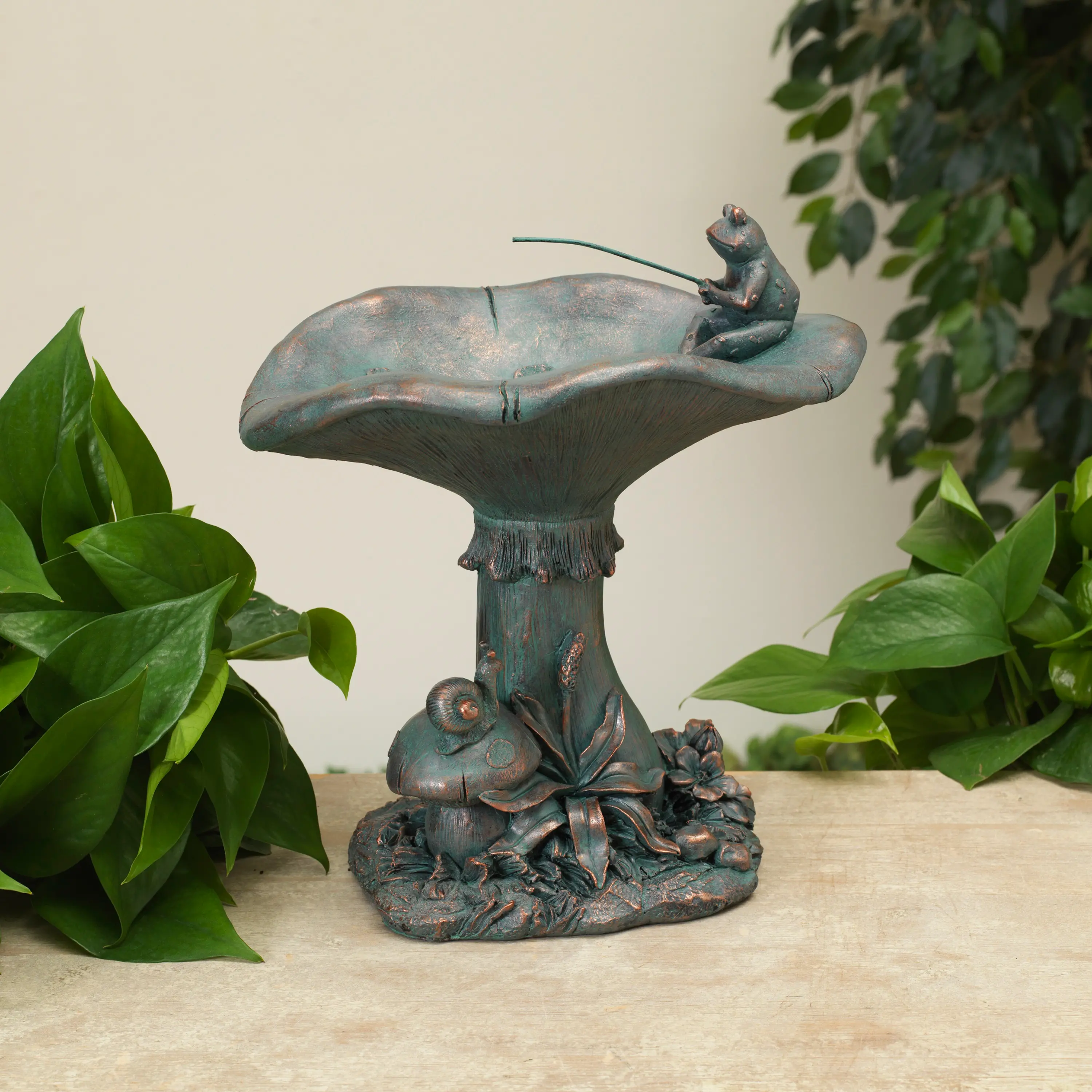 Resin Birdbath With Fishing Frog-1
