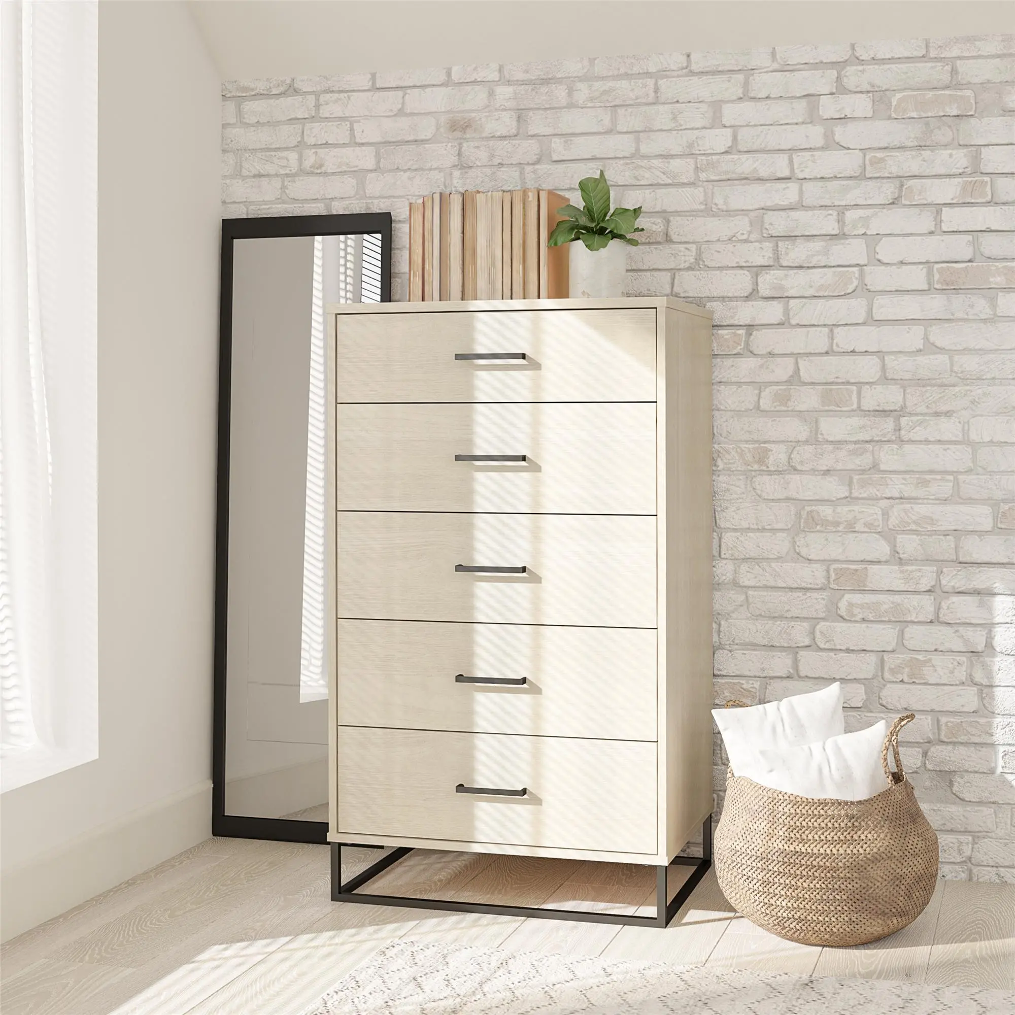 Kelly Transitional Ivory Oak 5-Drawer Dresser-2