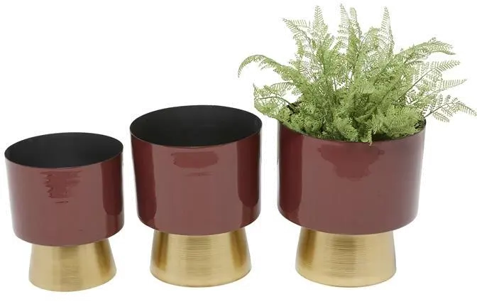 11  Metal Cranberry Planter-1