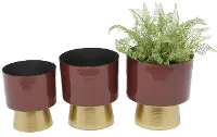 10  Metal Cranberry Planter