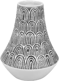 8.5  Vase with Cream Base and Brown Top