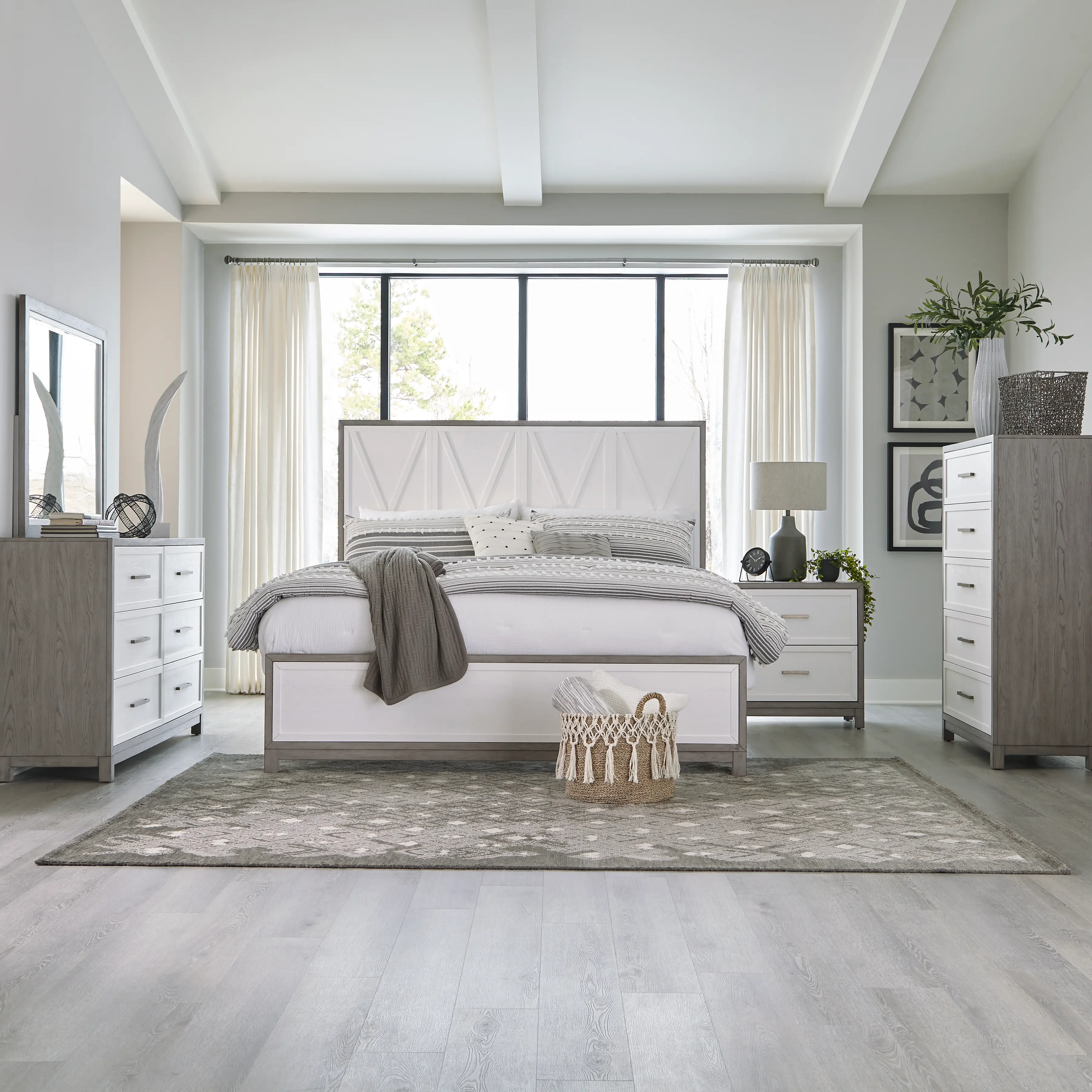 4PC:499-BEDROOM5/0 Palmetto Heights White and Gray 4 Piece Queen Bedroom Set-1