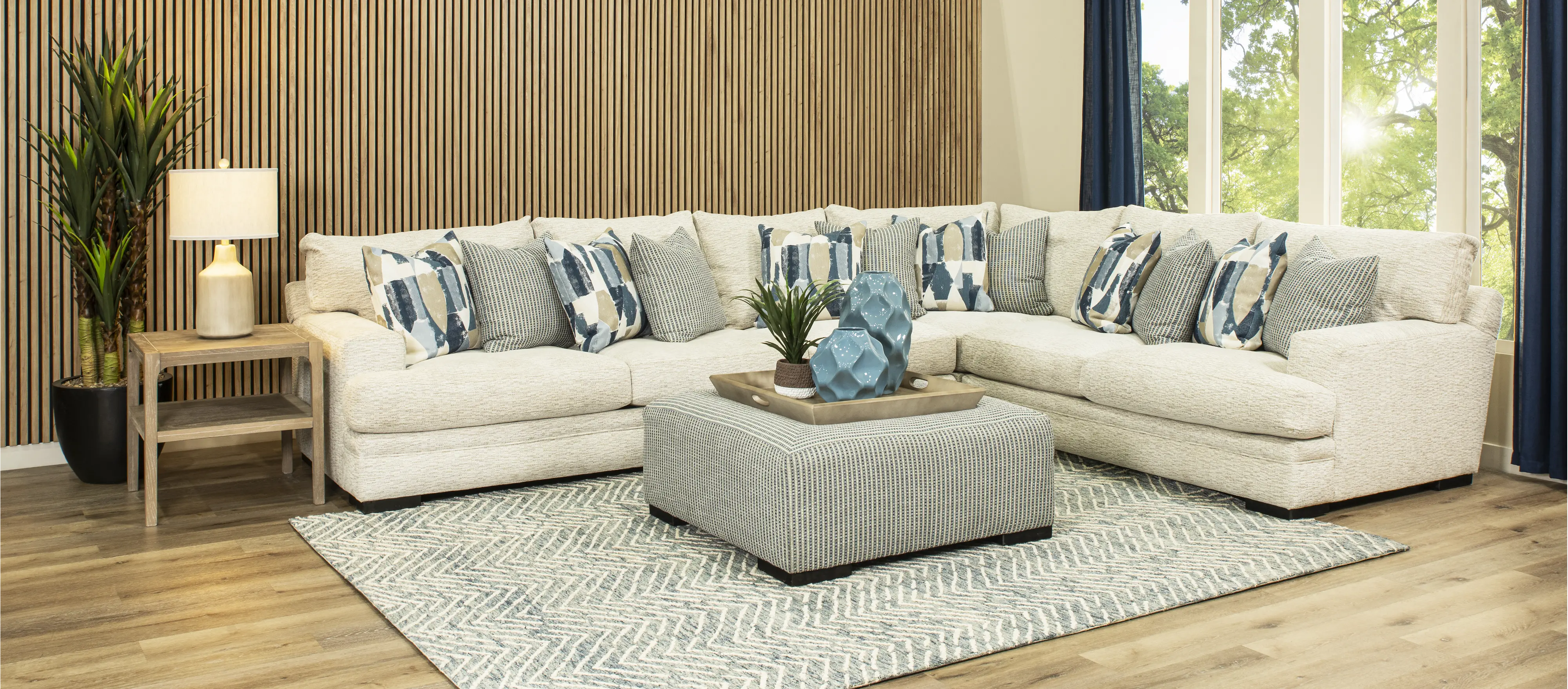 Piccolo White 4 Piece Sectional-2