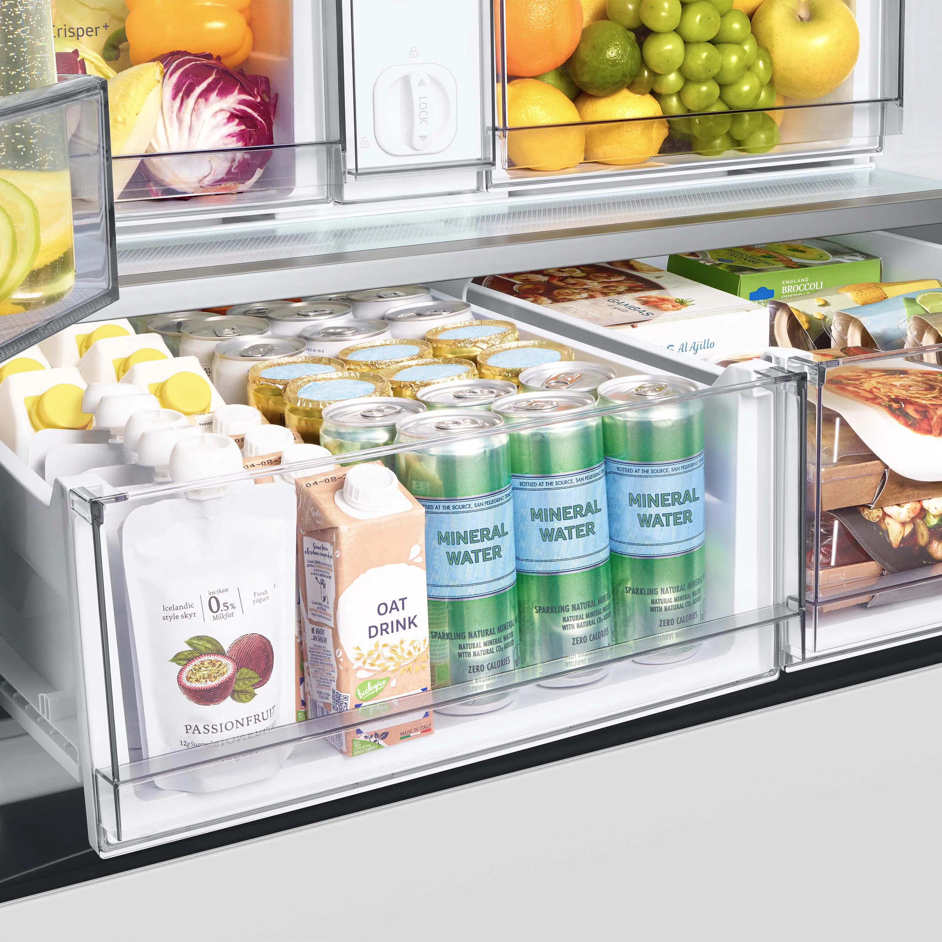RF30BB620012 Samsung Bespoke 30 cu ft French Door Refrigerator - White Glass-7