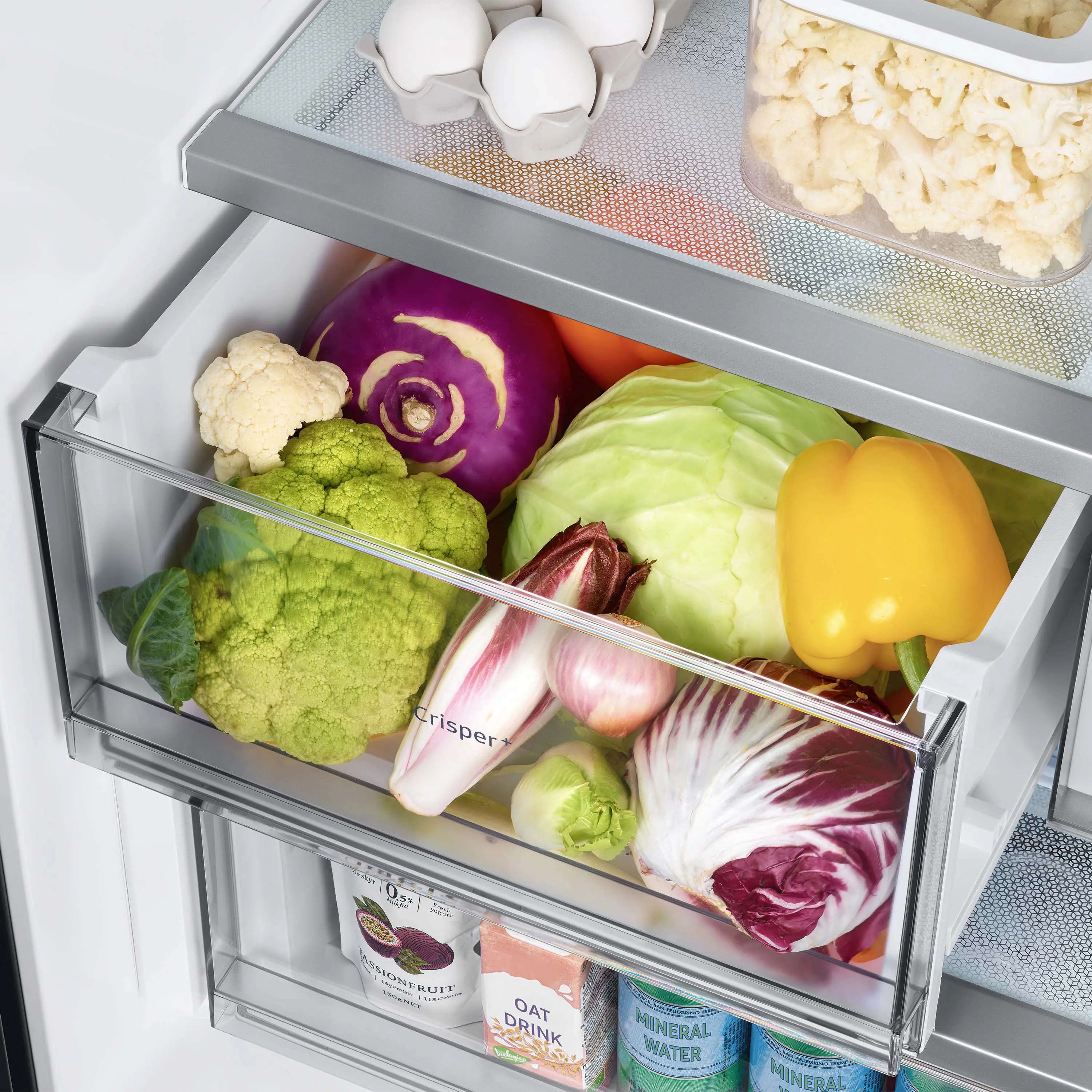 RF24BB620012 Samsung Bespoke 23 cu ft French Door Refrigerator - Counter Depth White Glass-11