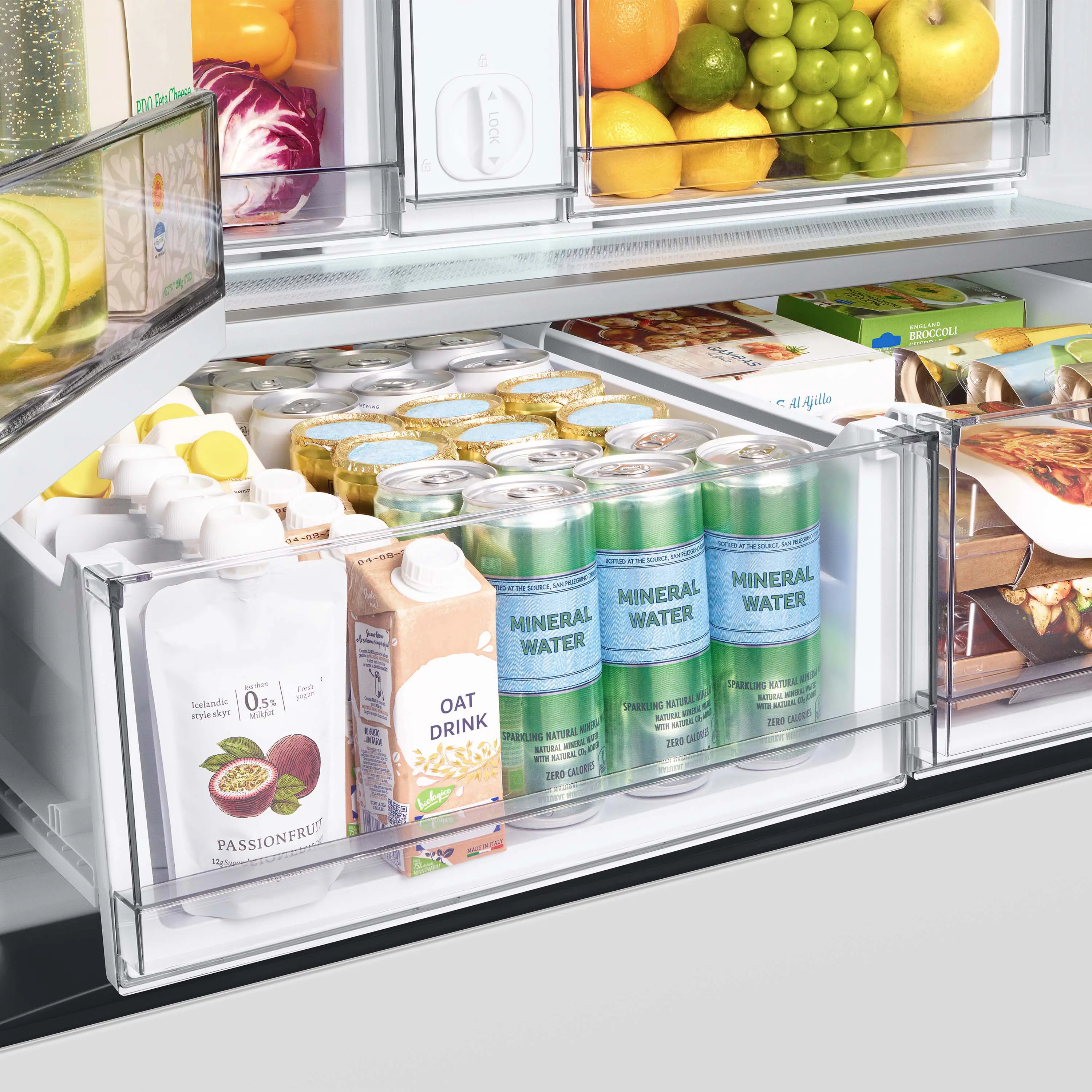 RF30BB660012 Samsung Bespoke 30 cu ft French Door Refrigerator - White Glass-10