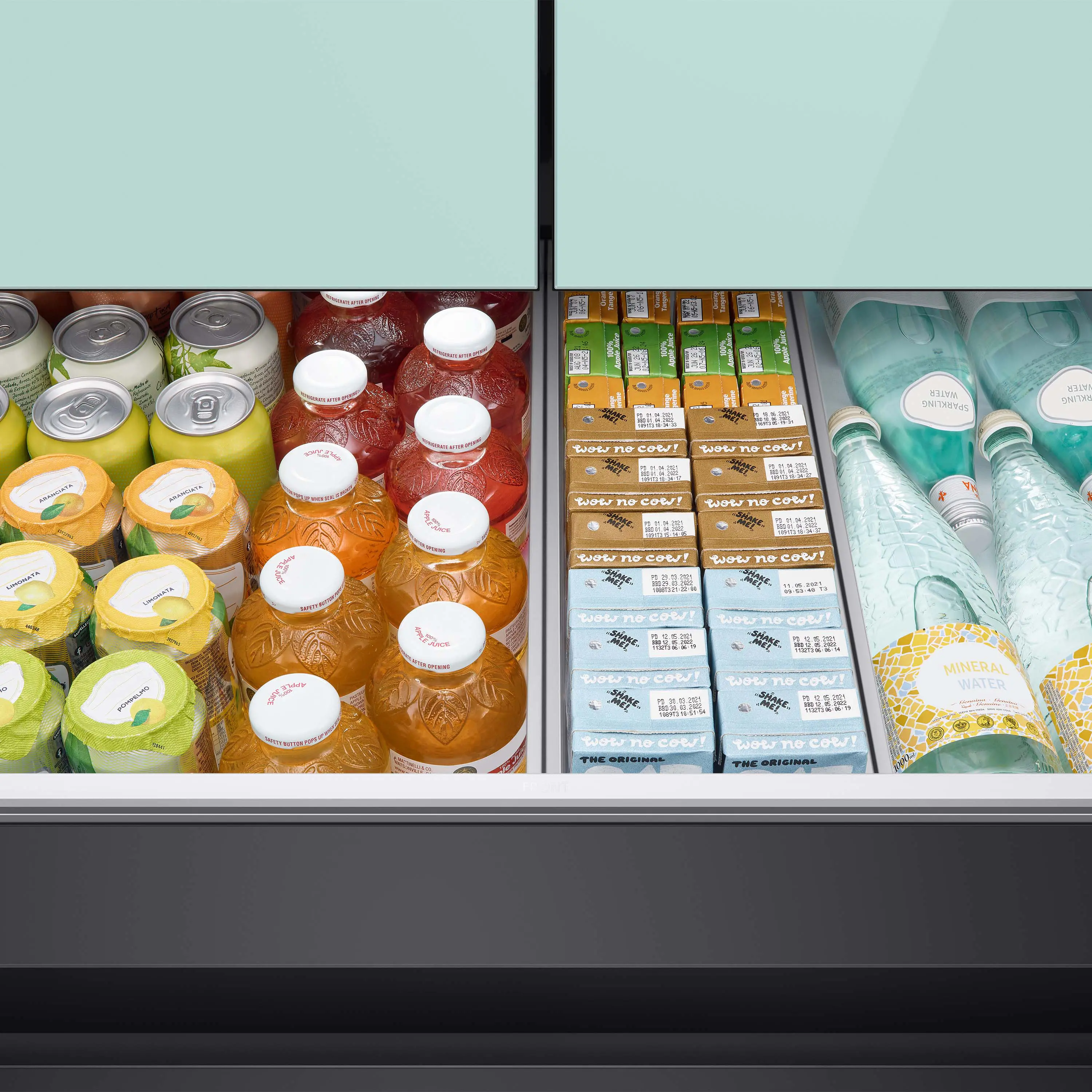 RF23BB86004M Samsung Bespoke 23 cu ft 4 door French Door Refrigerator - Counter Depth Blue and White Glass-12