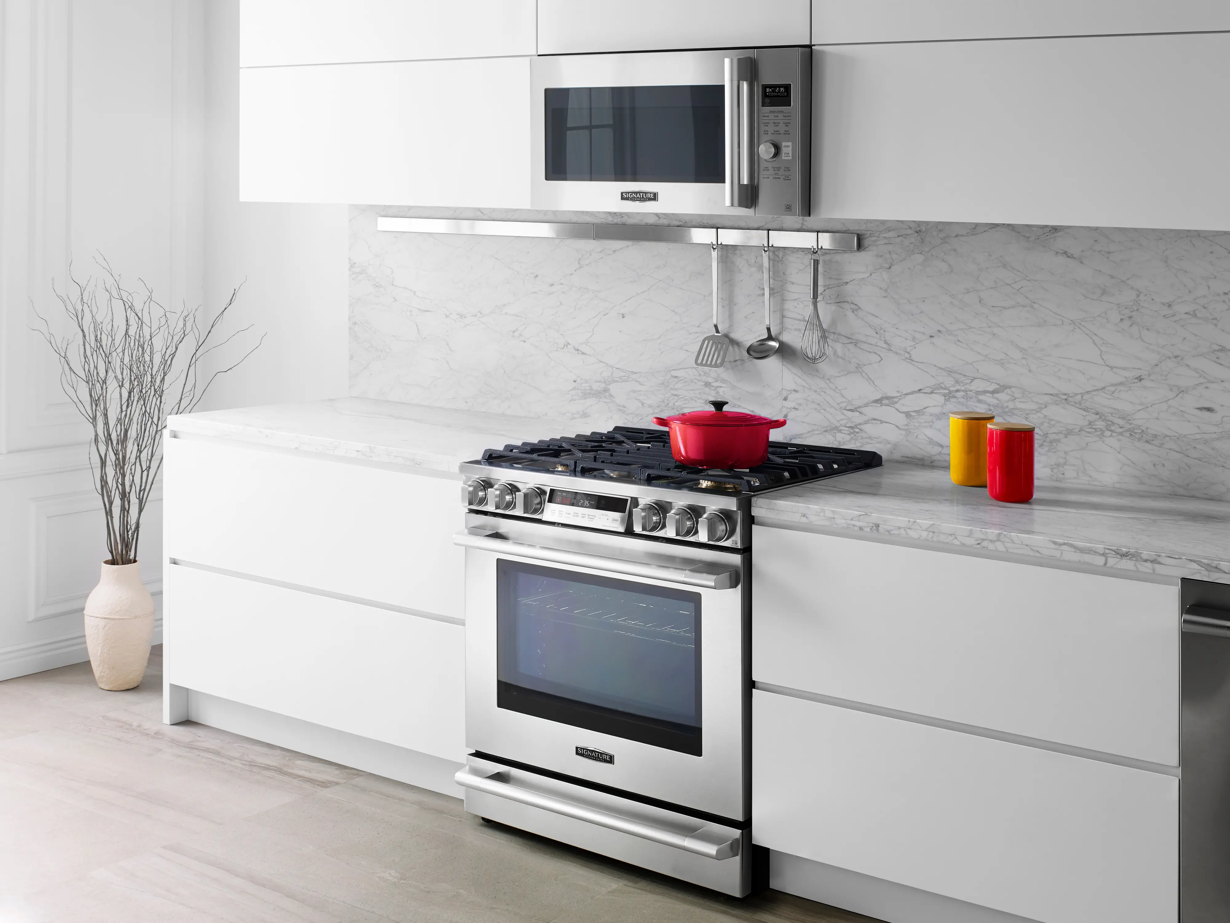 LG Signature Kitchen 30  Slide-In Gas Range - Stainless Steel-2