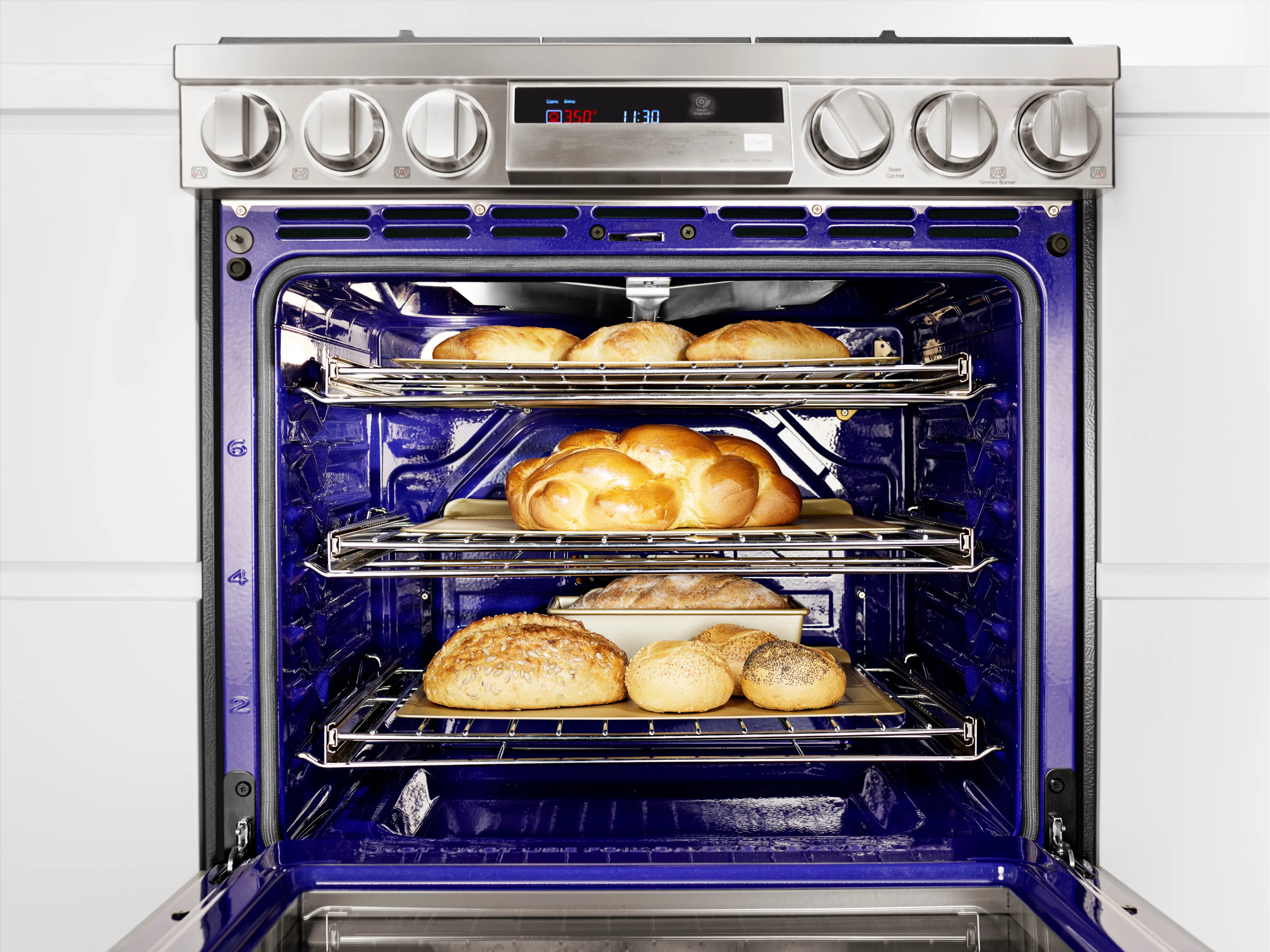 LG Signature Kitchen 30  Slide-In Gas Range - Stainless Steel-9