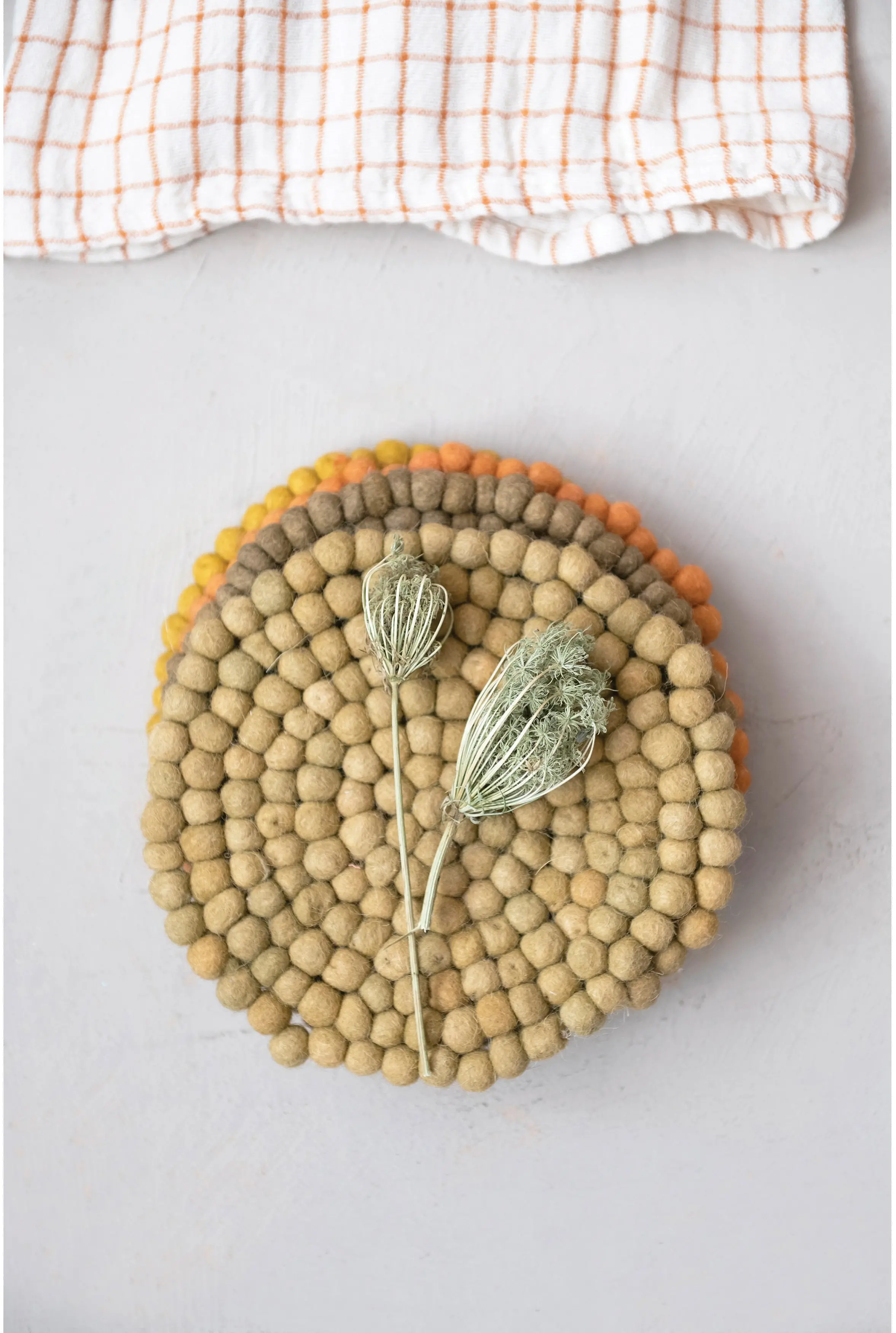 CF3518A-A/4-IND/BALL Assorted Handmade Wool Felt Ball Trivet-2