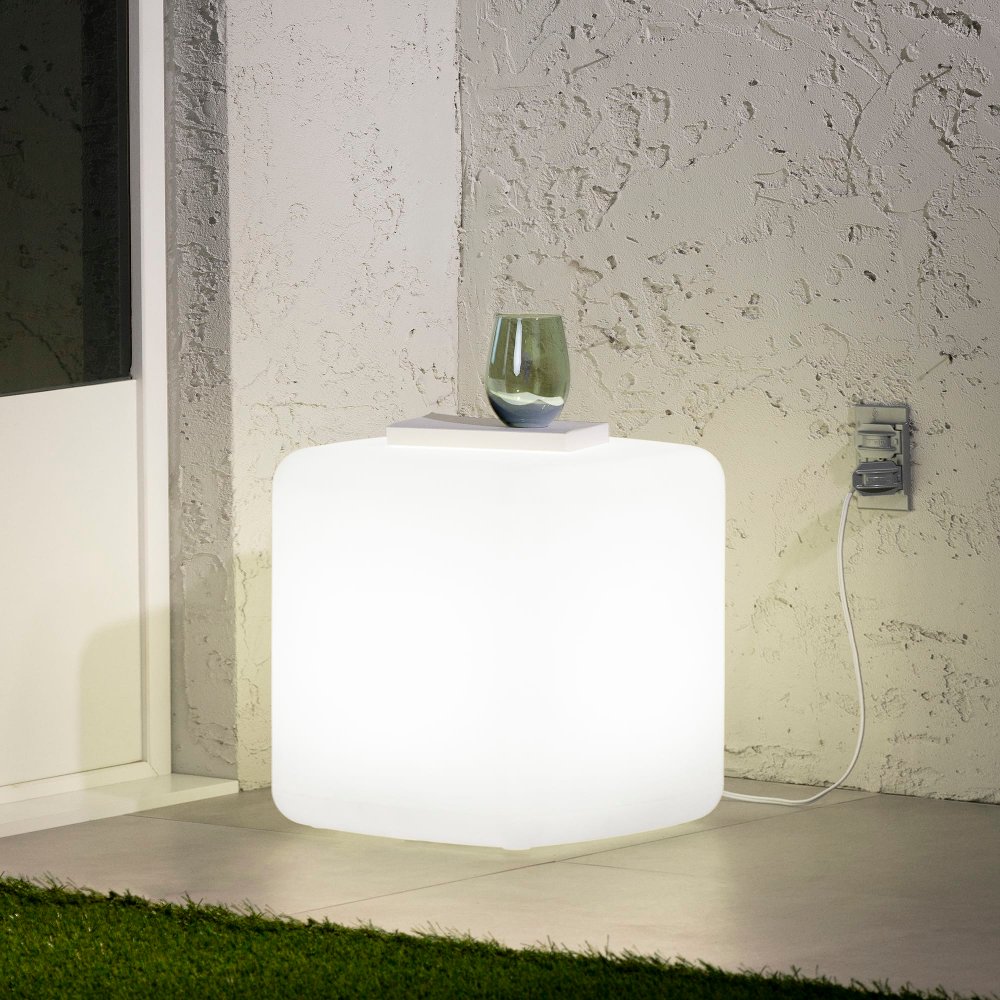 Modern Outdoor Furniture