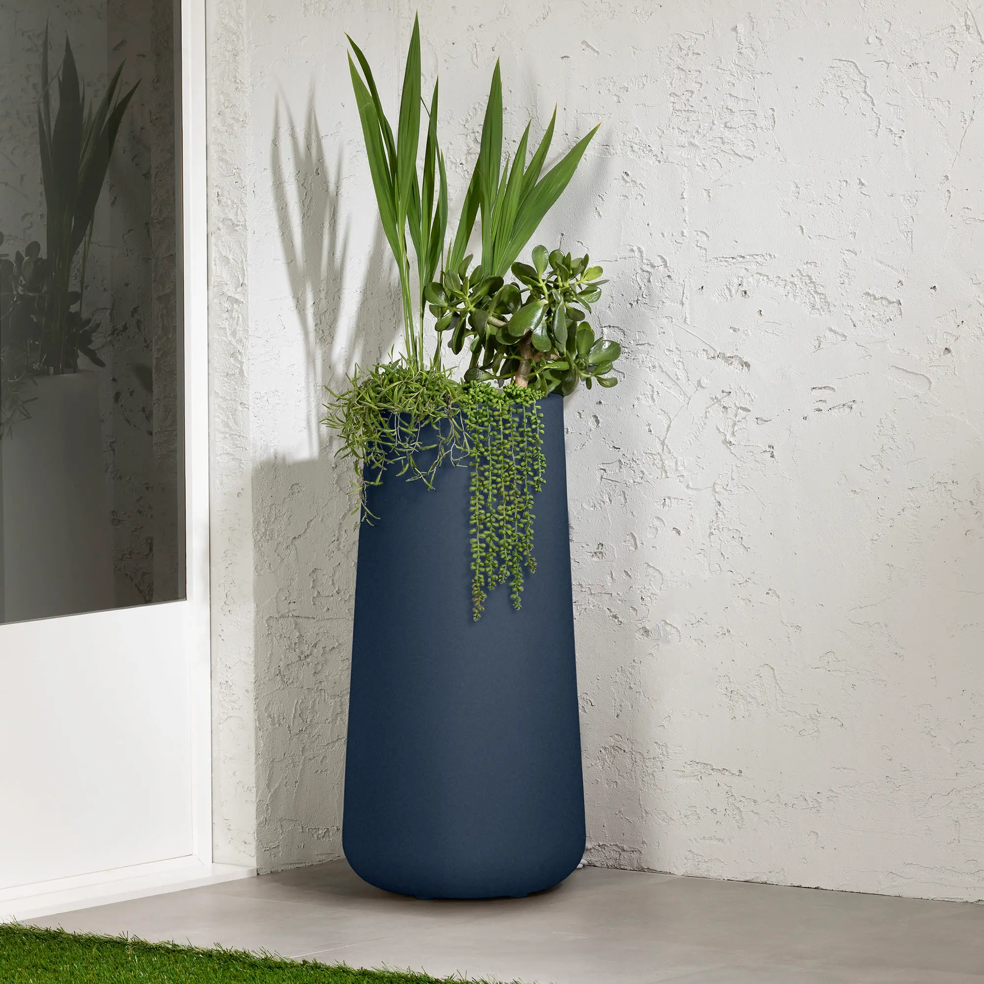 14430 Dalya Blue Outdoor Planter-2