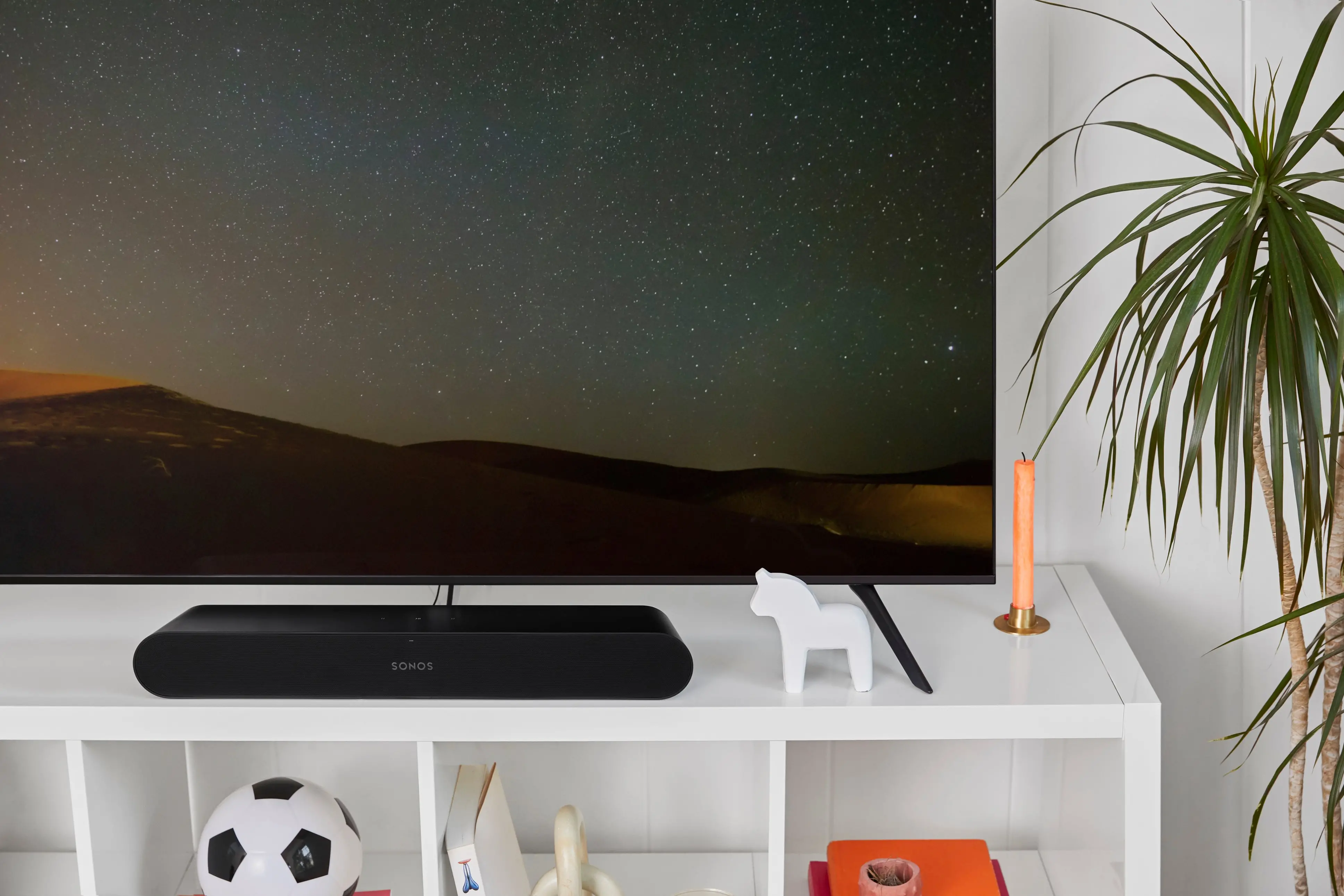 RAYG1US1BLK Sonos Ray Soundbar with Wi-Fi - Black-8