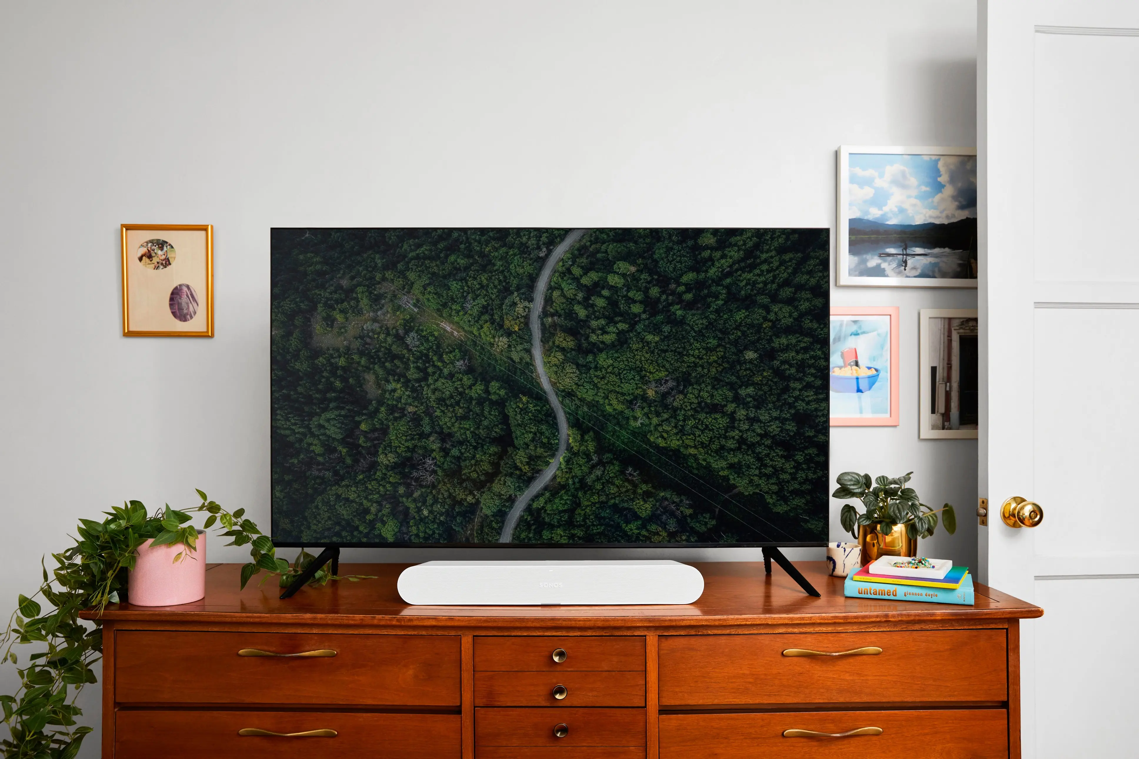 RAYG1USWHT Sonos Ray Soundbar with Wi-Fi - White-6