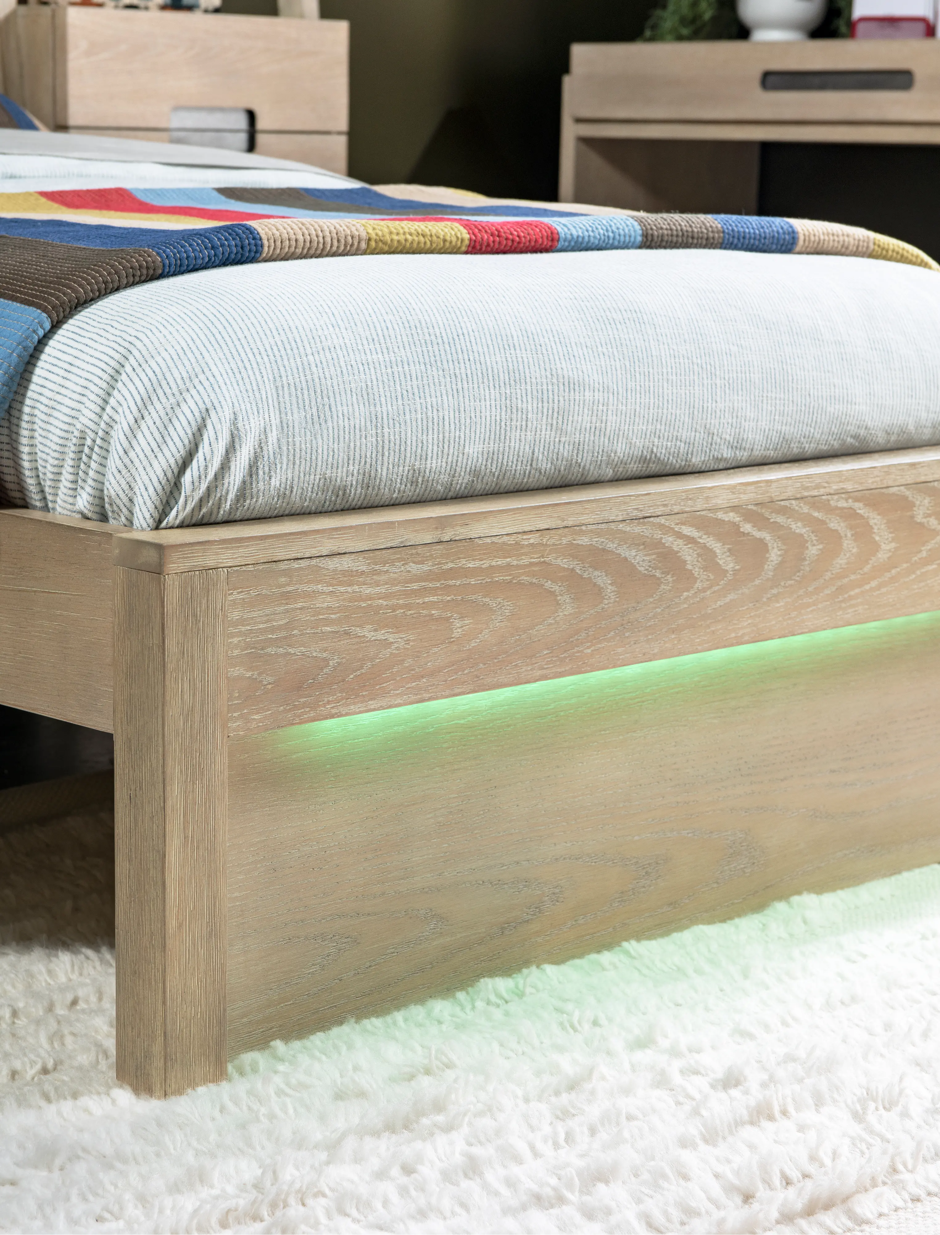 District Weathered Oak Twin Bed with Lights-14