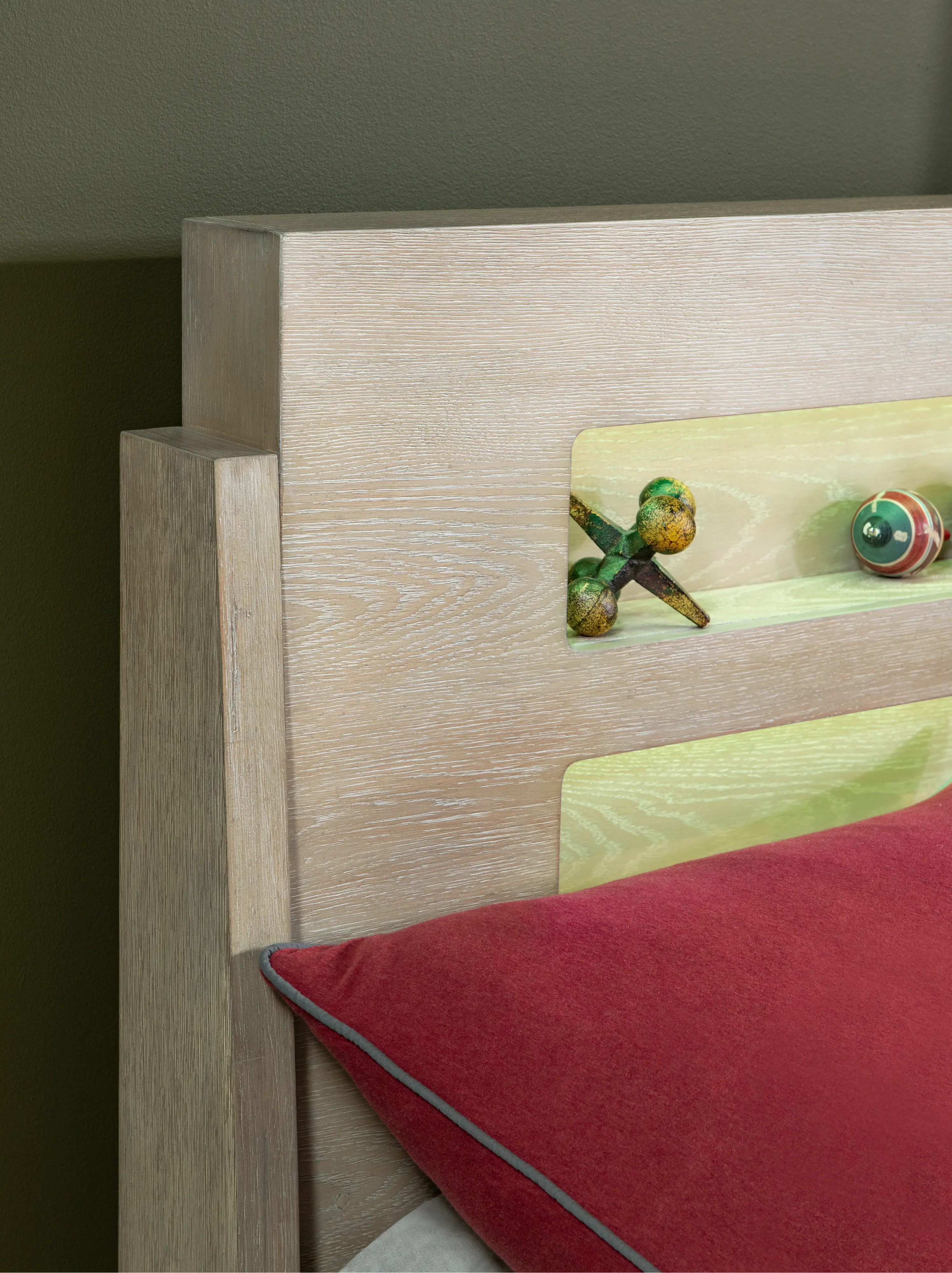 District Weathered Oak Twin Bed with Lights-17
