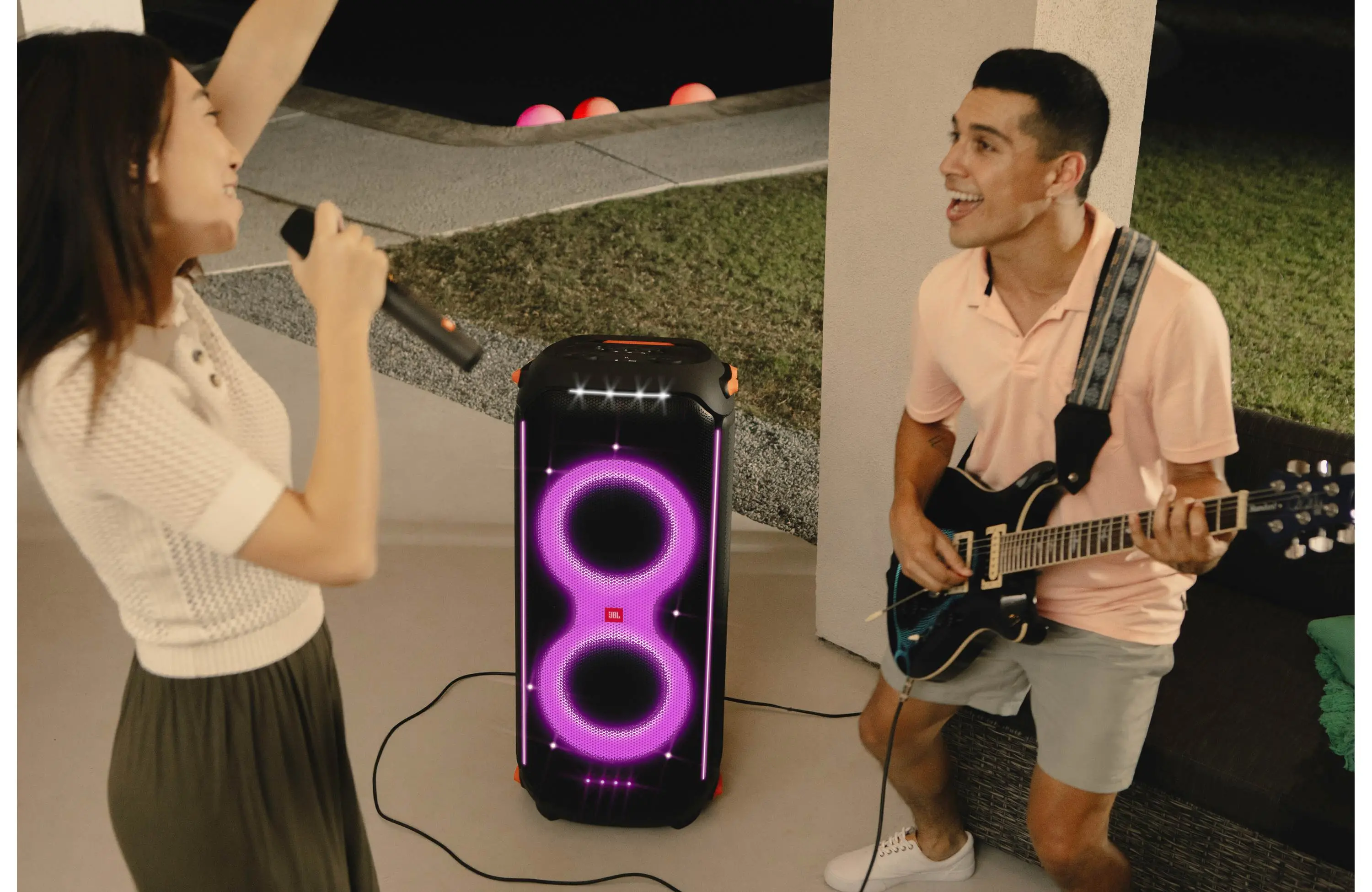 JBLPARTYBOX710AM JBL PartyBox 710 Powered Bluetooth Speaker With Light Display-13