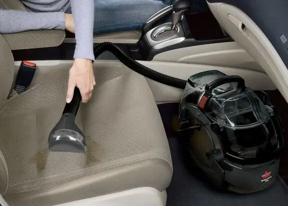 3624 Bissell SpotClean Pro Portable Carpet Cleaner-4