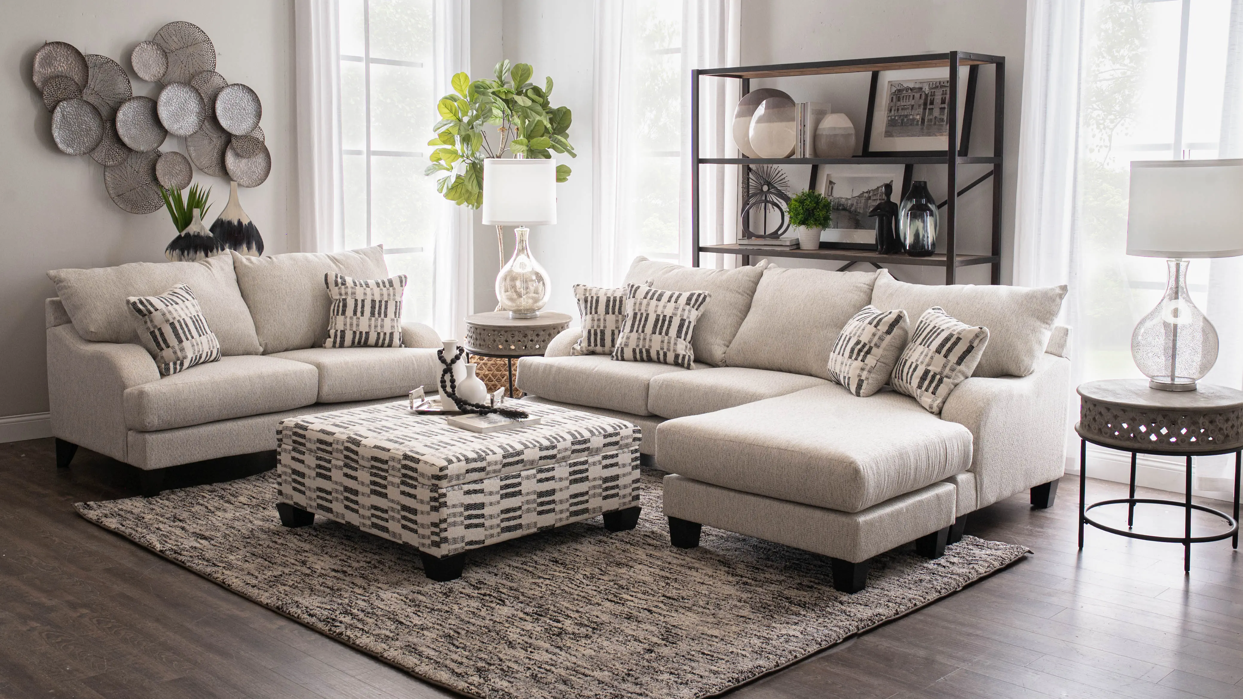 LAGUNA/LOVE/CEMENT Laguna Off-White Loveseat-2