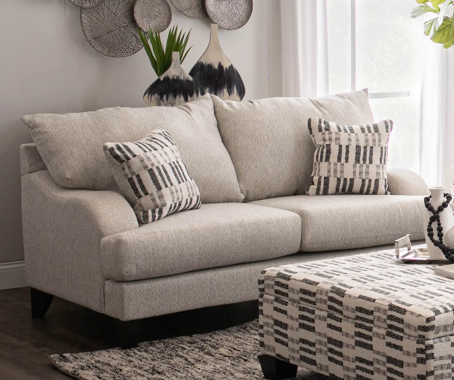 LAGUNA/LOVE/CEMENT Laguna Off-White Loveseat-8