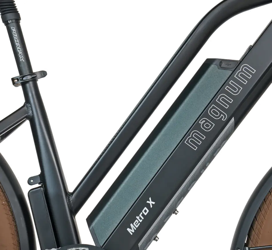 TOURING/METRO-X_B/S Magnum Metro X Mid Step Black and Silver Electric Bike-5