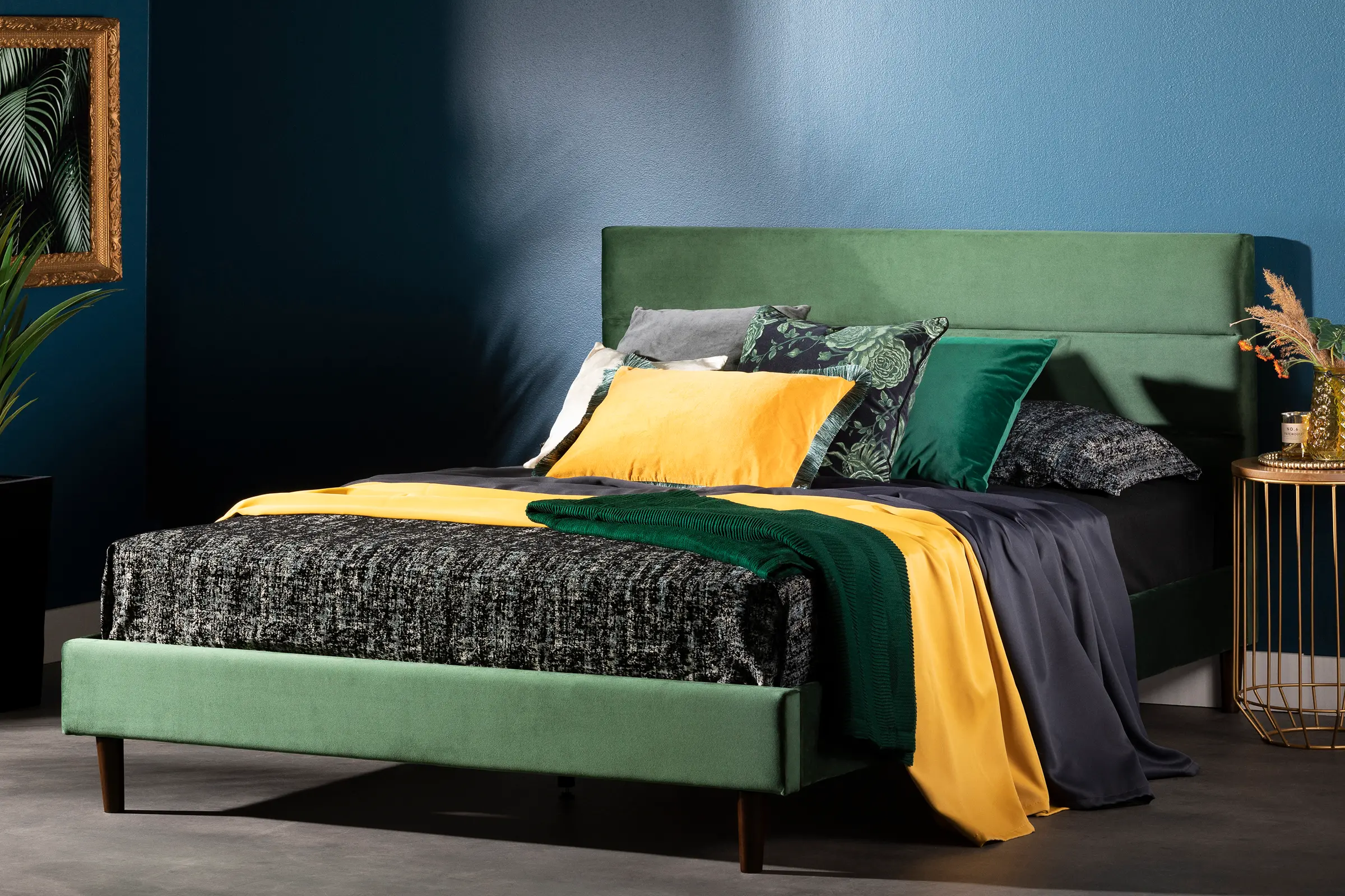 14055 Maliza Dark Green Queen Tufted Upholstered Platform Bed - South Shore-2