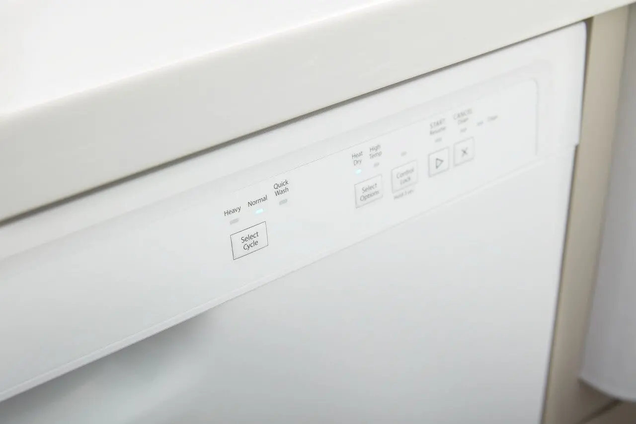 ADB1400AMW Amana Front Control Dishwasher - White-6