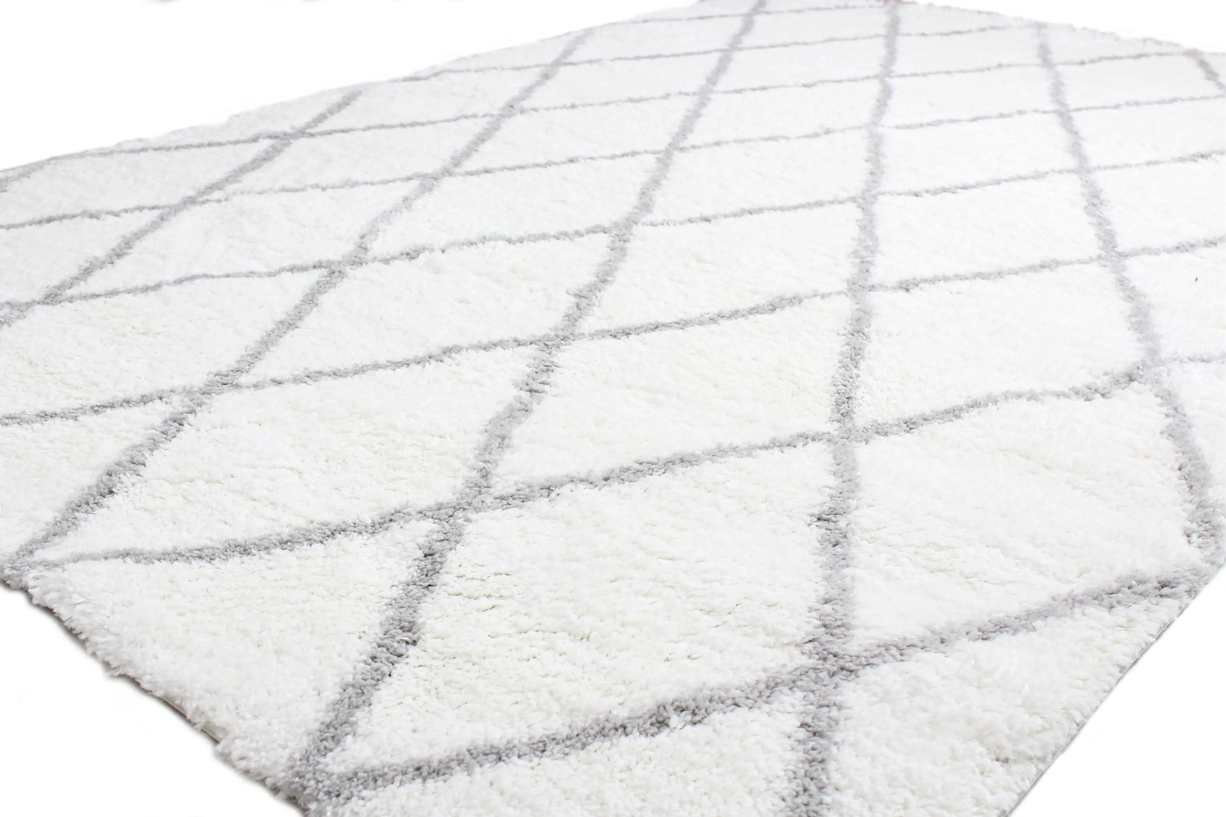 A164-WHGY-4X6-AND104 Faris White and Gray 4 x 6 Area Rug-1