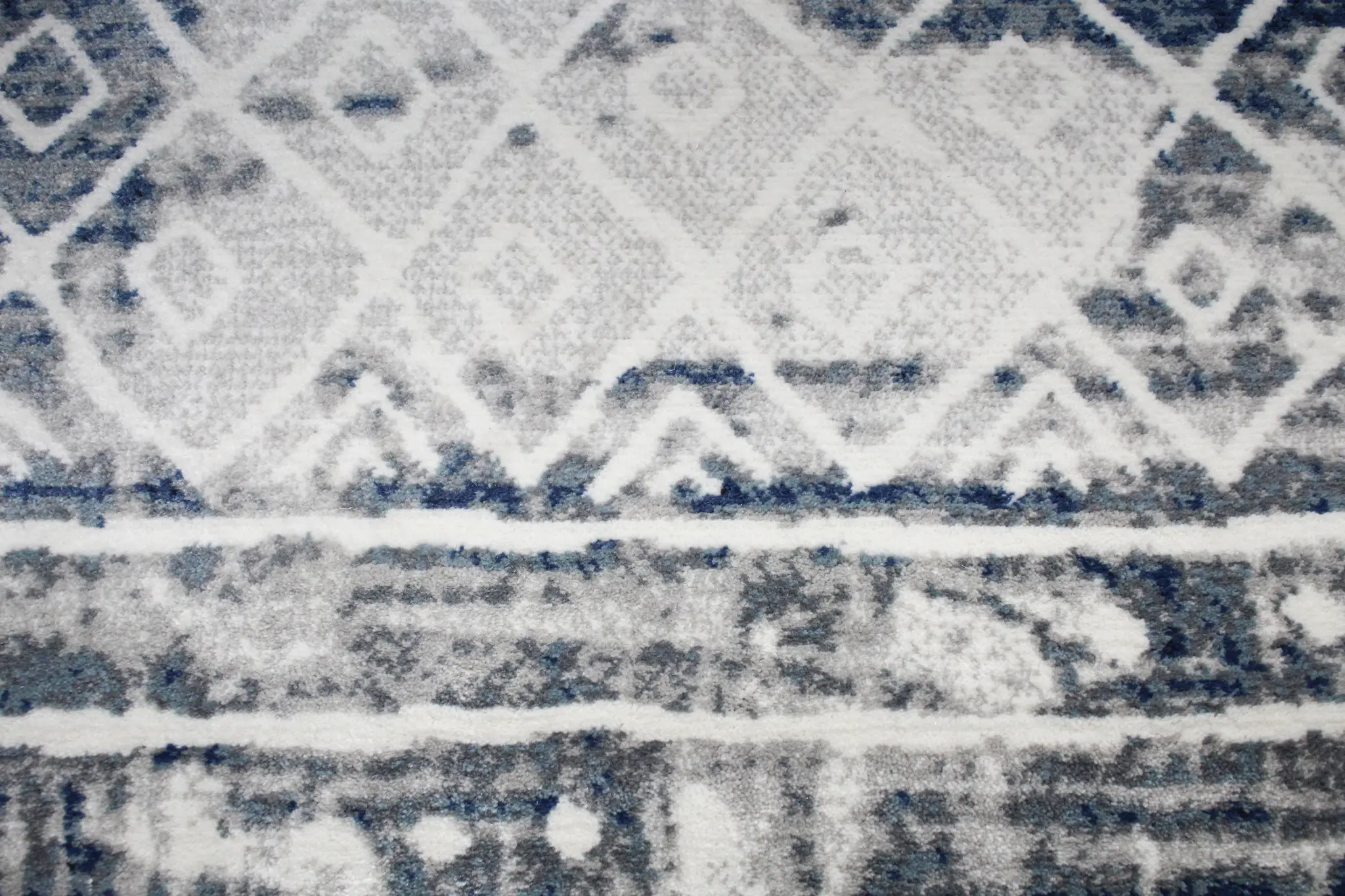 C191-BLBE-8X10-CM111 Livia Blue and Gray Bohemian 8 x 10 Area Rug-5