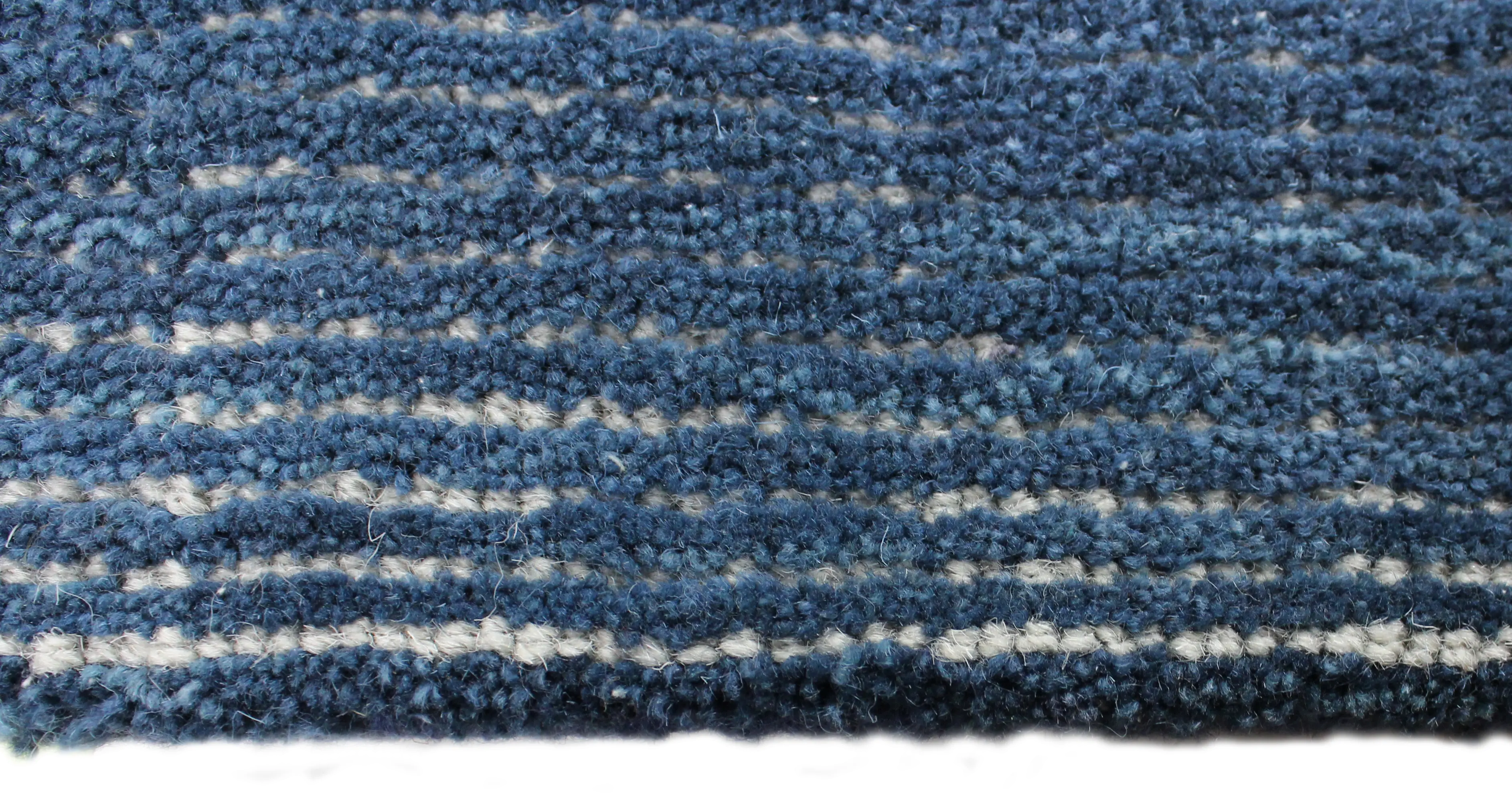 S176-BL-4X6-ALM212 Joyce Blue Wool 4 x 6 Area Rug-5