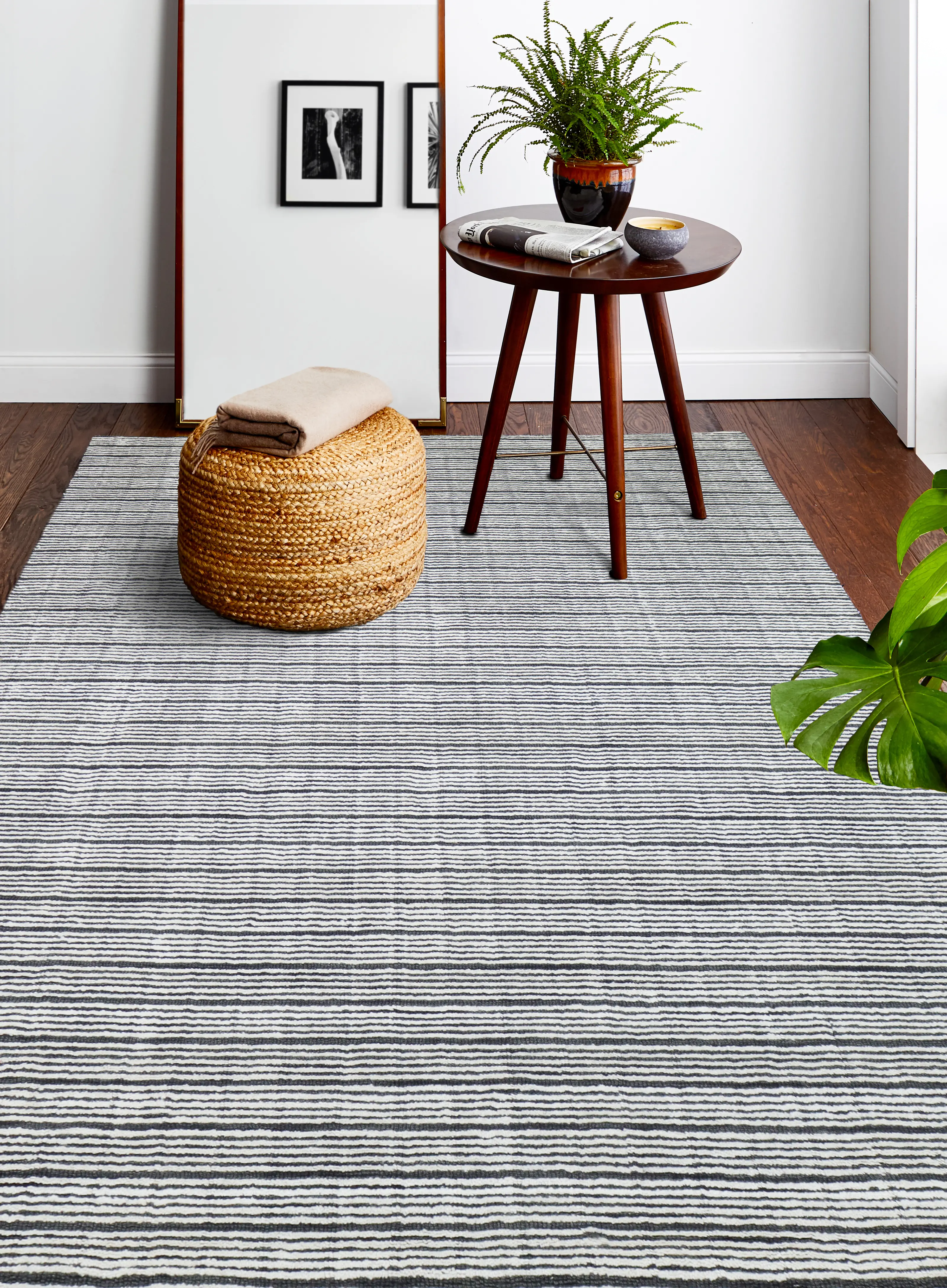 S176-IVGY-4X6-ALM215 Jaylah Ivory and Gray Wool 4 x 6 Area Rug-2