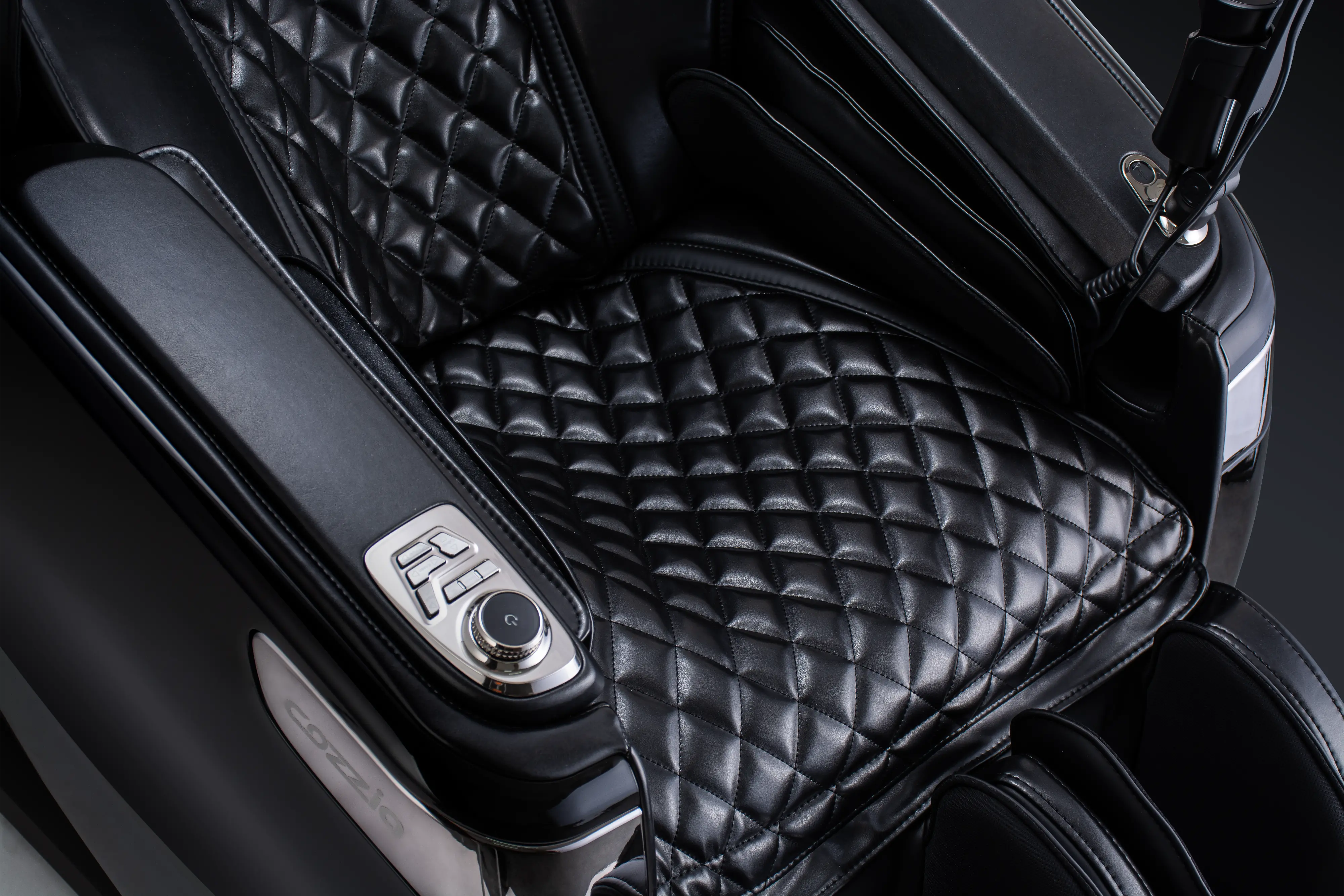 CZ-716/MSG/CHR/TBLK Cozzia Black Qi XE Pro Massage Chair-6