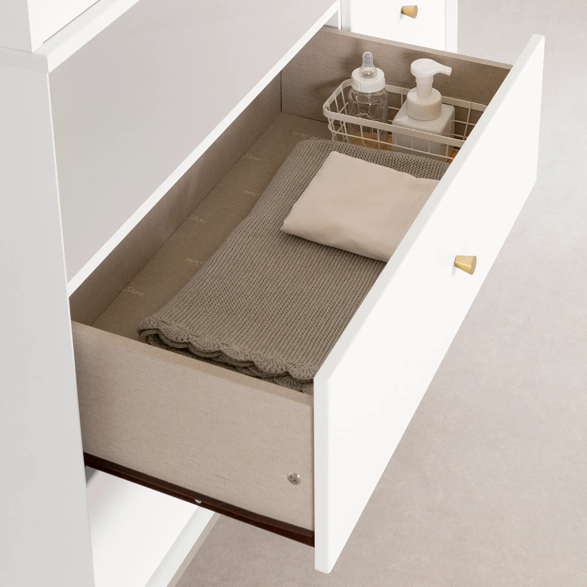 14202 Dylane White Changing Table with Storage - South Shore-5