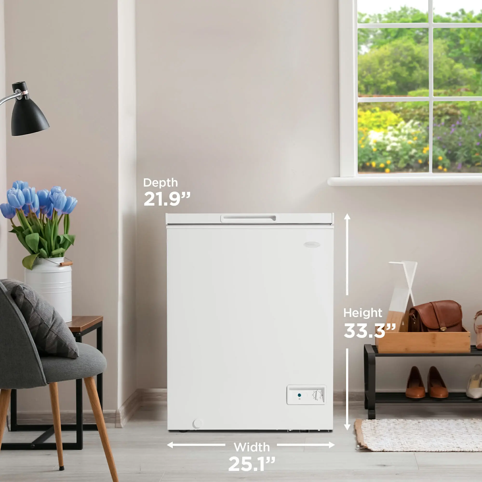 DCF050A6WM Danby Diplomat 5.0 cu ft Square Chest Freezer - White-12