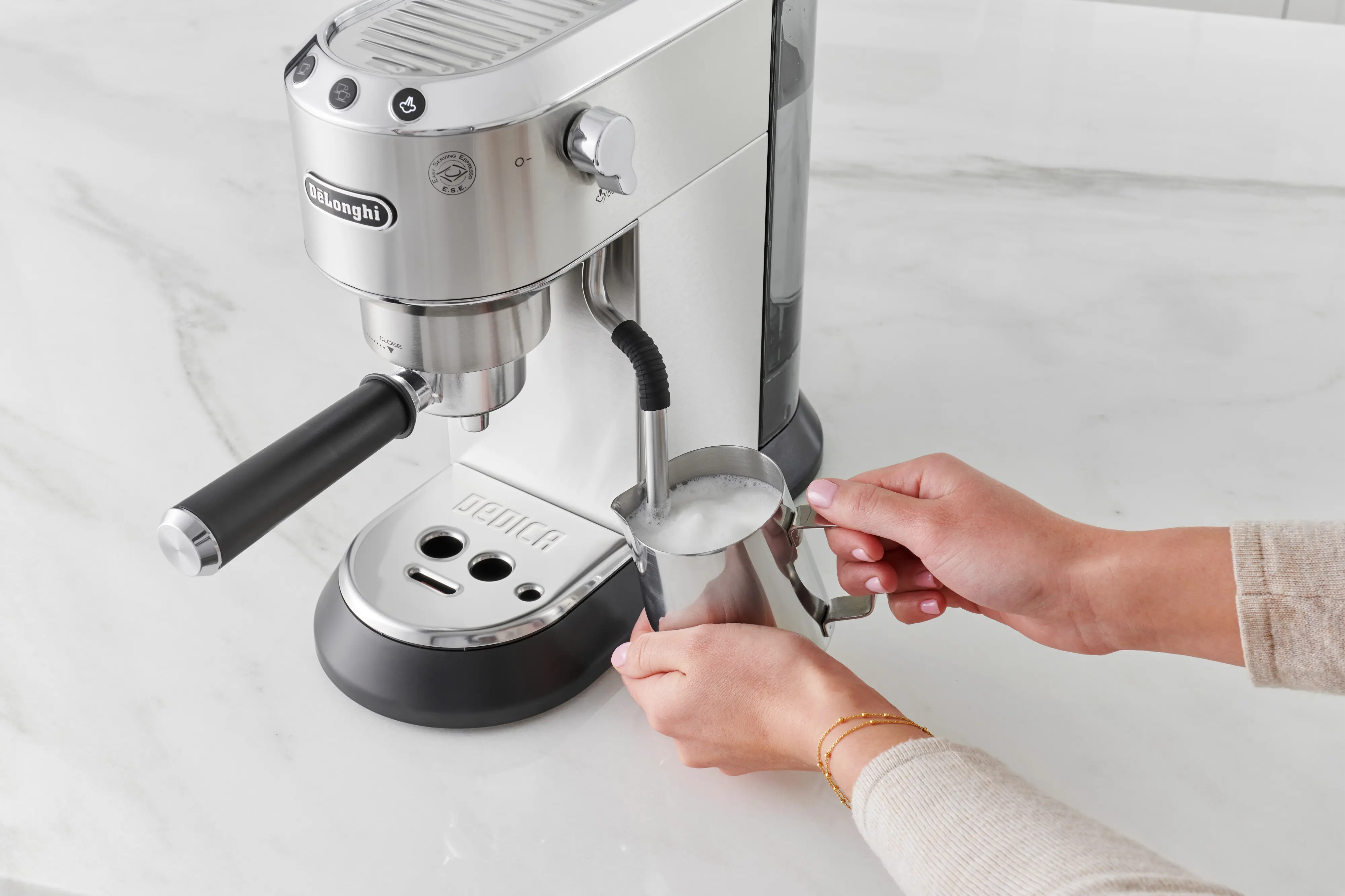 EC885M De'Longhi Dedica Arte Espresso Machine-6