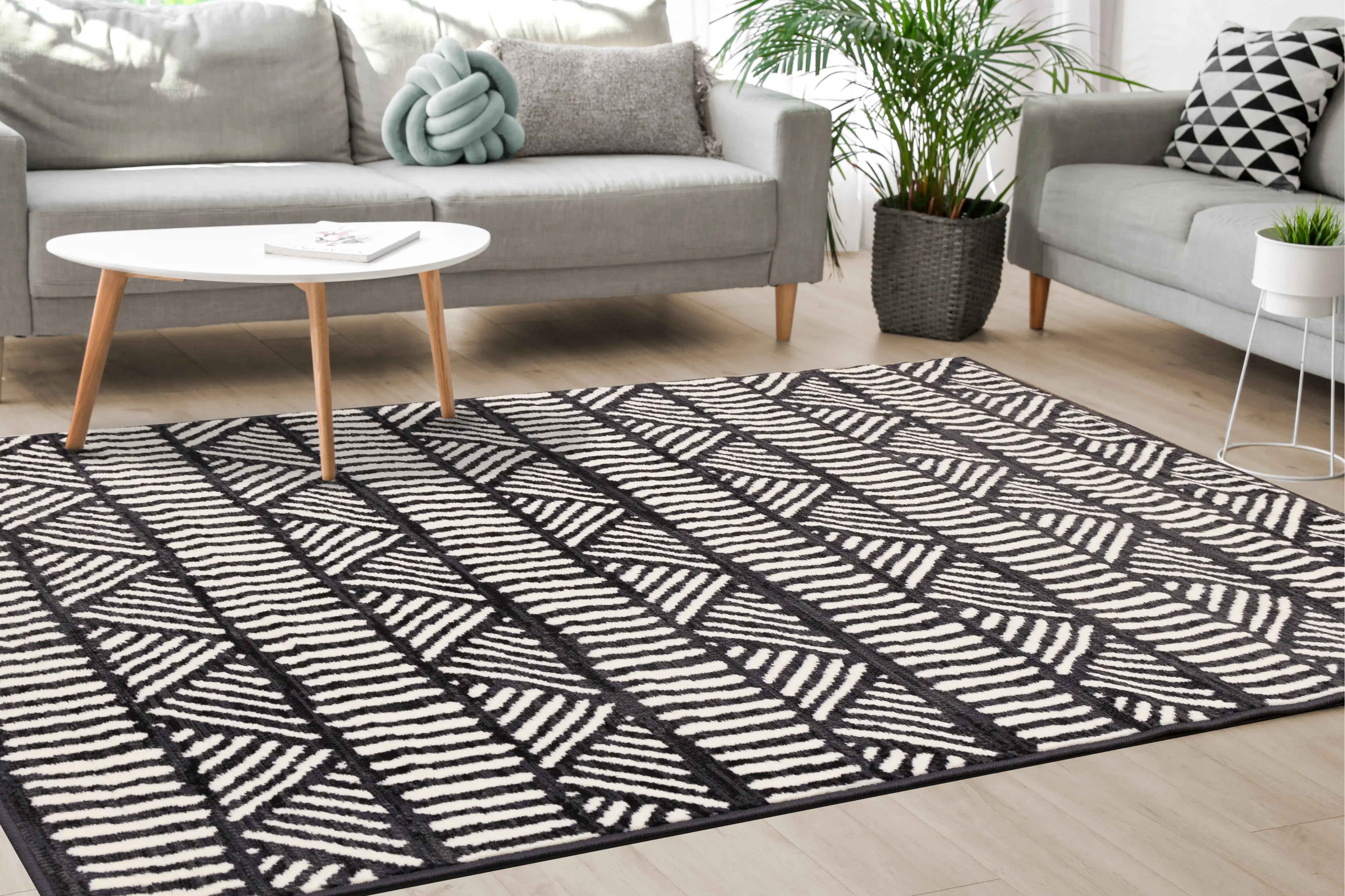 Faira Grey & White Tribal 4 x 6 Area Rug-4