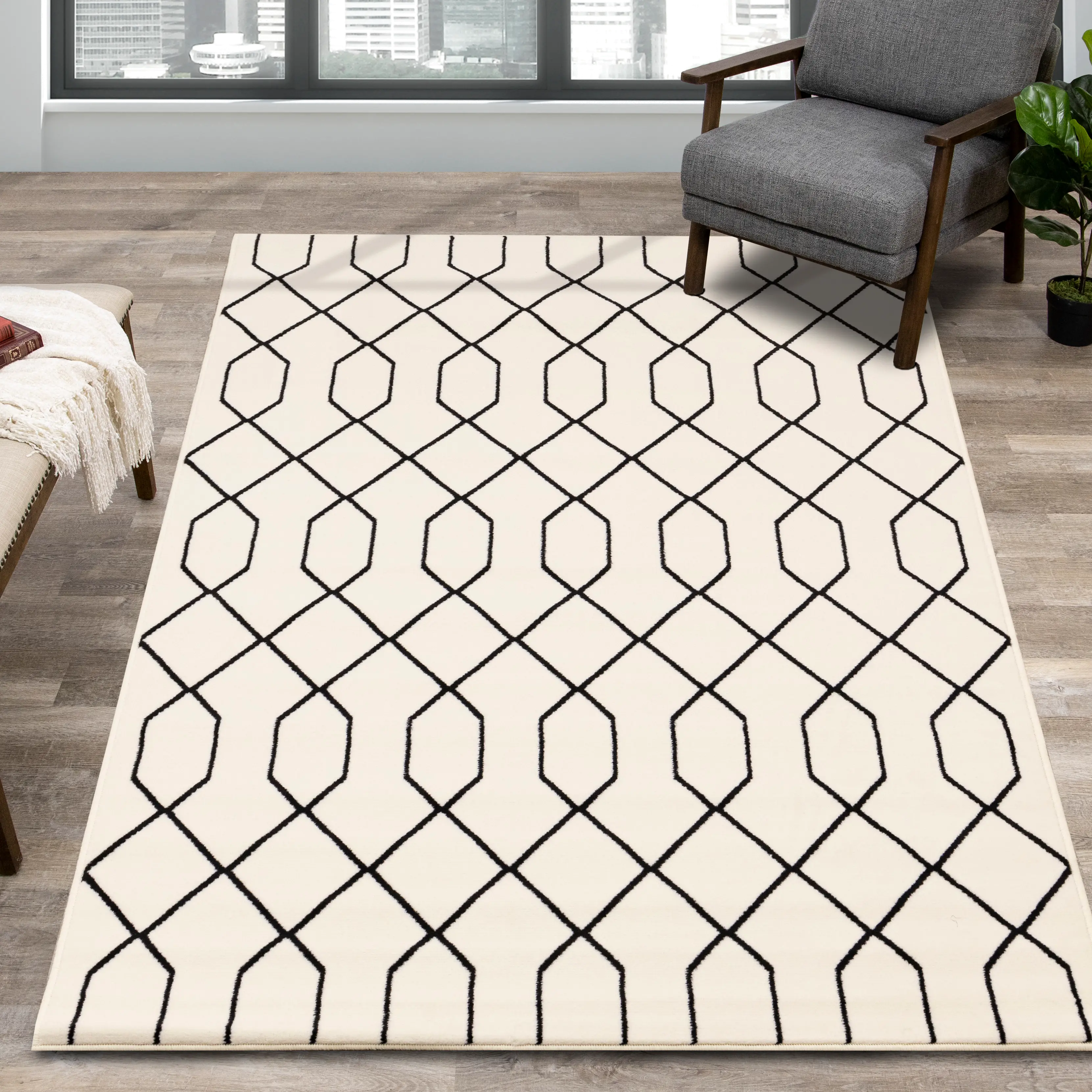 Faira Cream & Black Geometric 4 x 6 Area Rug-3
