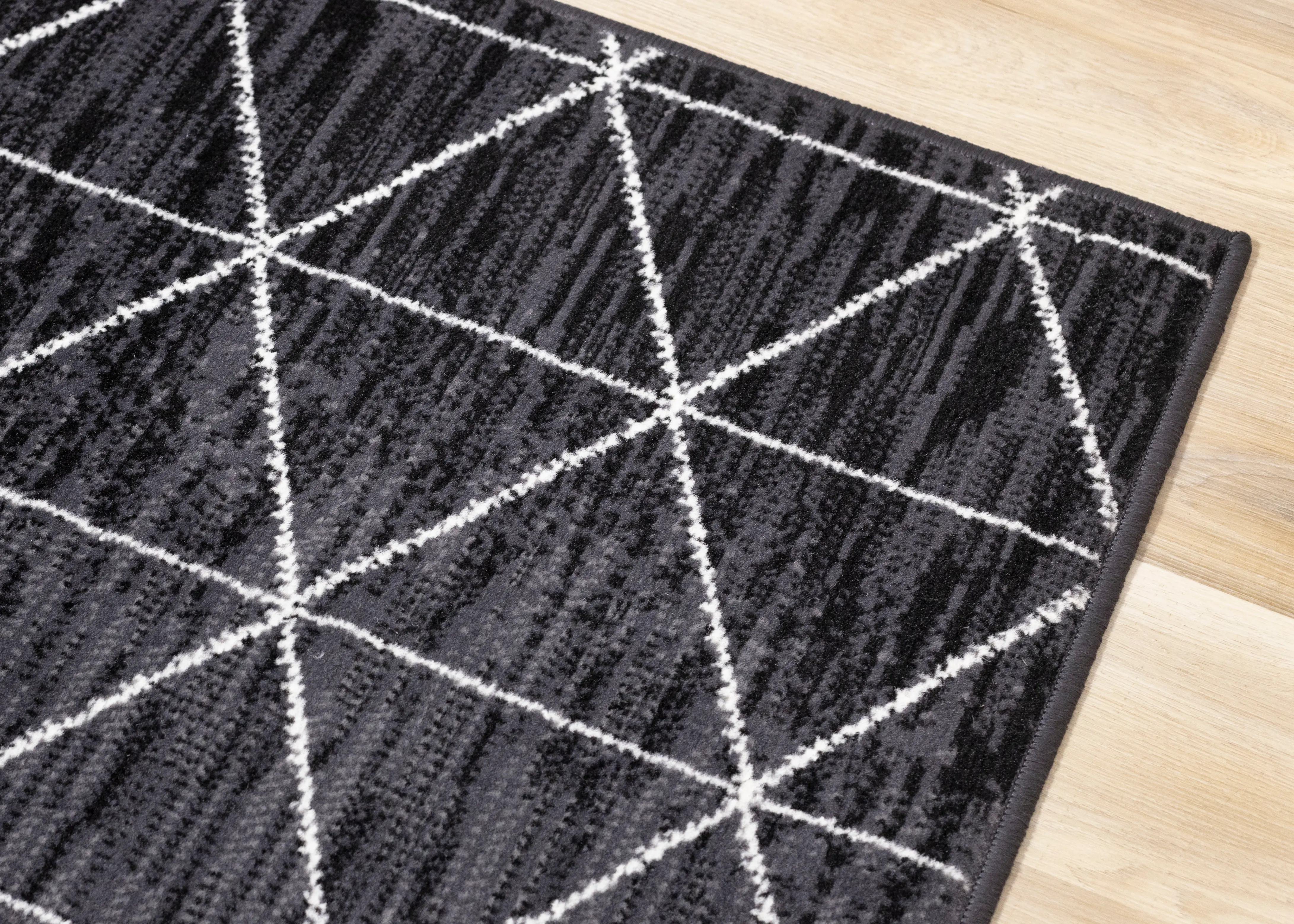 Faira Grey & Cream Geometric 8 x 10 Area Rug-6