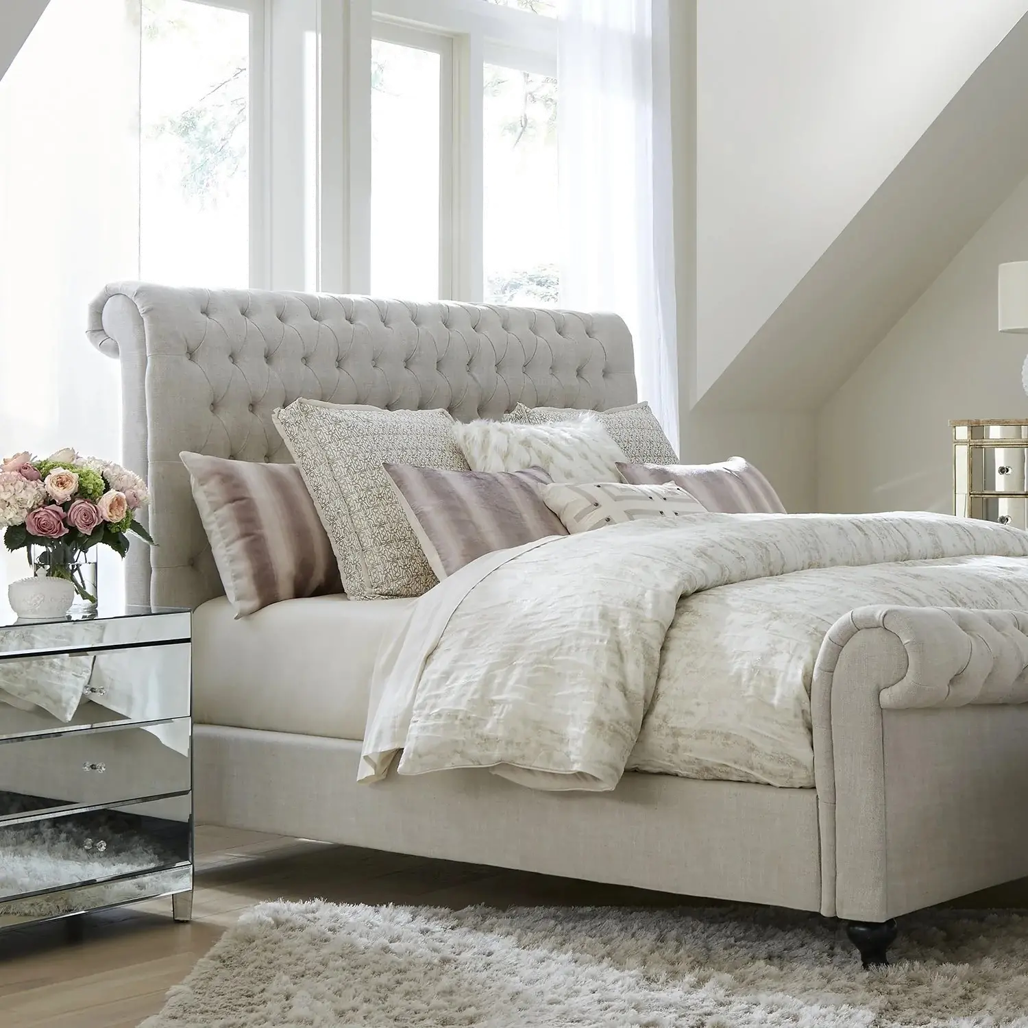 Juliana Sand Queen Upholstered Bed-4